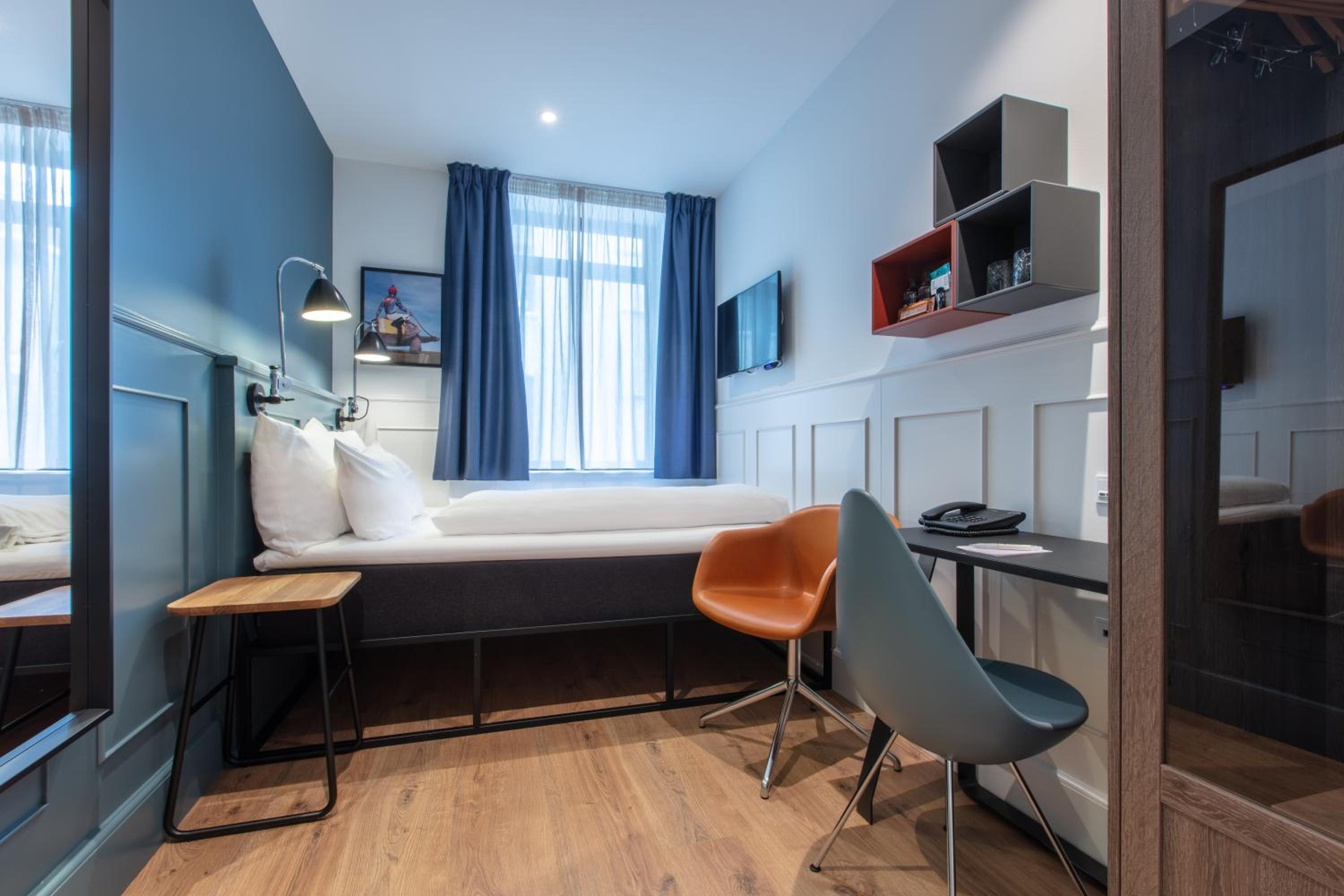 Economy Room - Photo 17