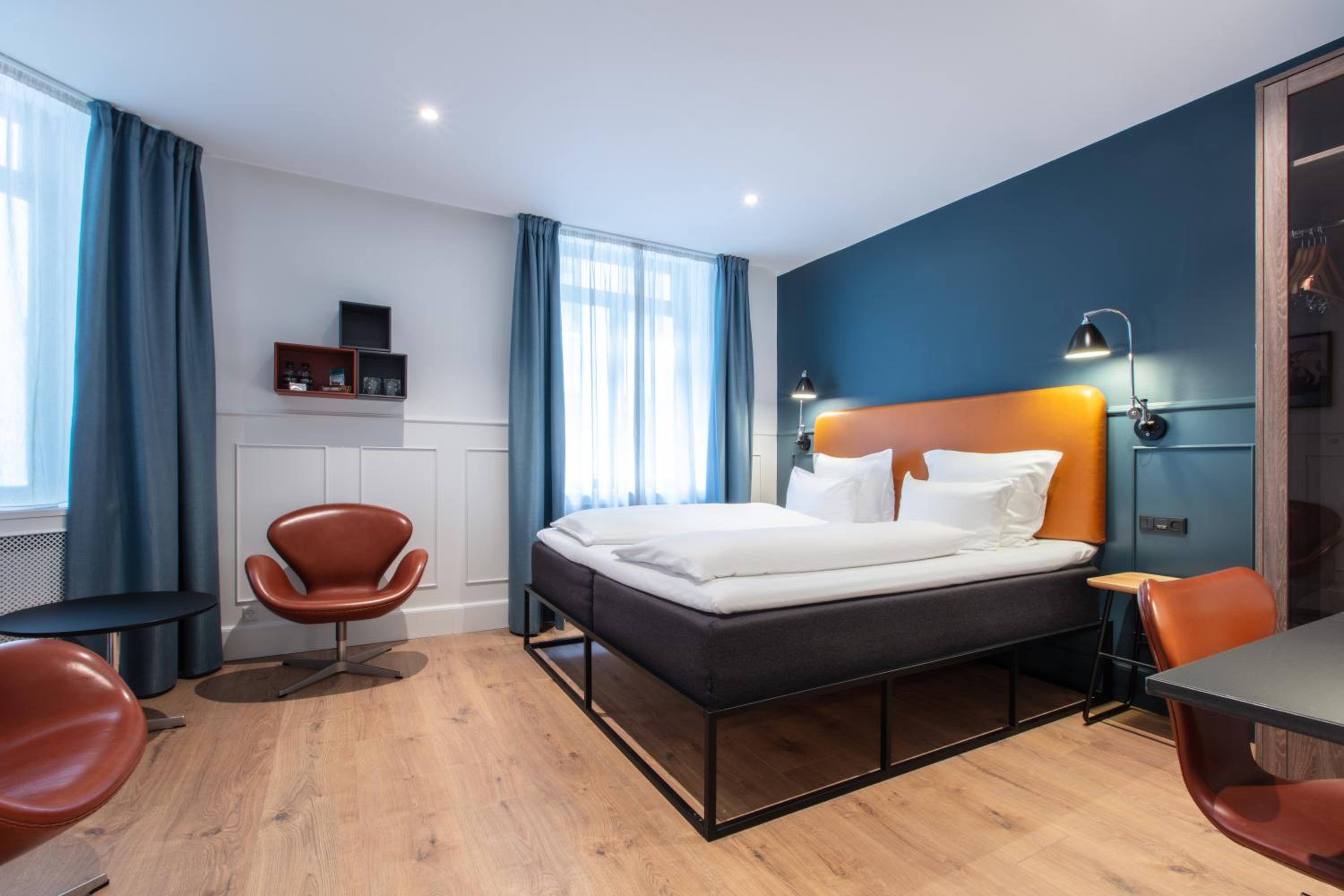 Premium Room - Photo 11