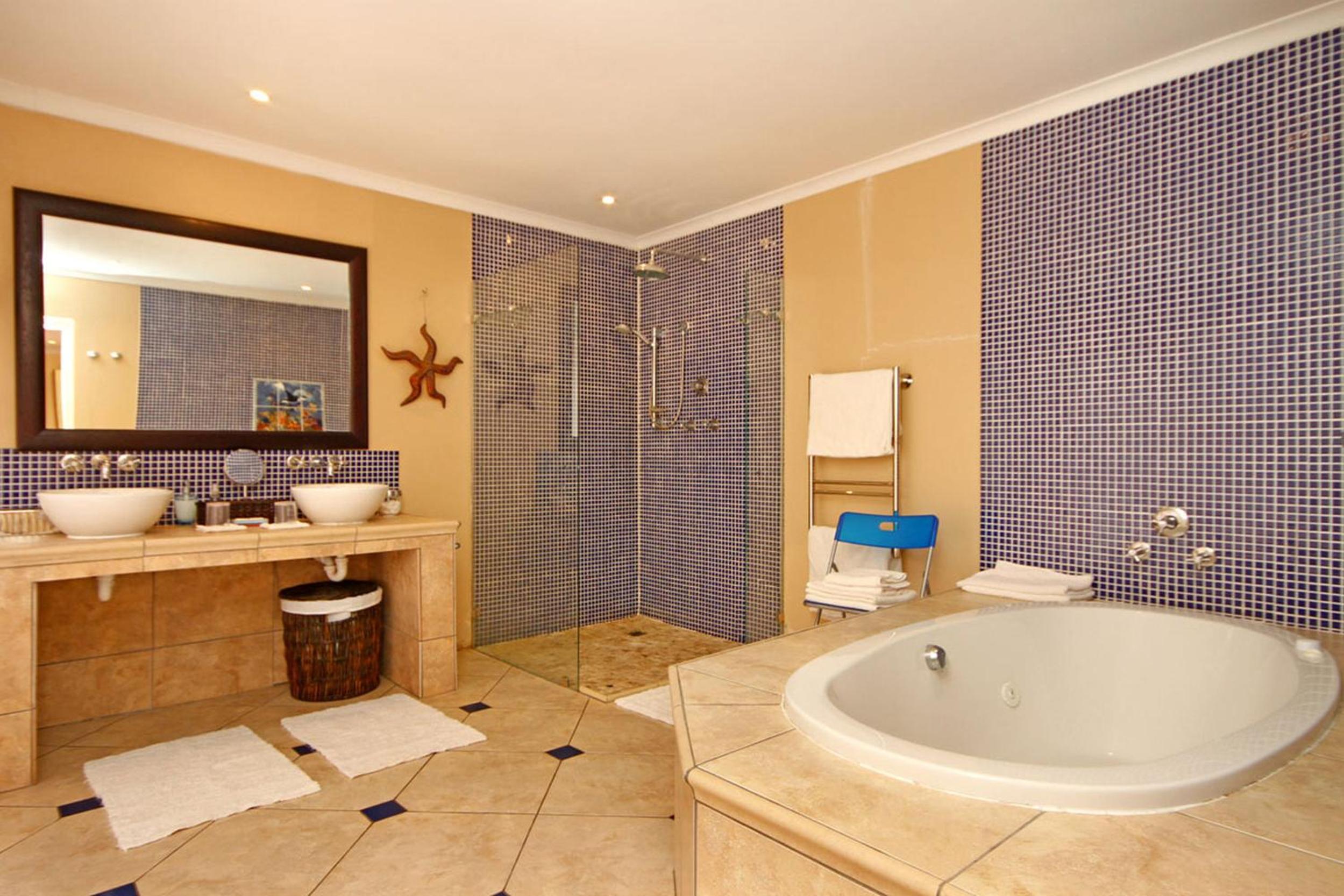 Luxury King Room - 3 photo 2