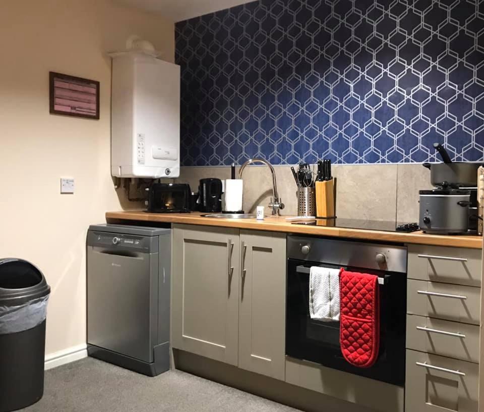 Two bed Ground Floor Apartment with Outdoor Hot Tub (Dog Friendly) Grouse photo 2