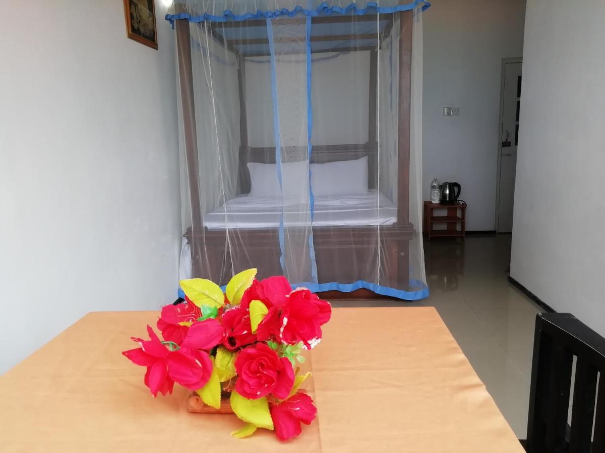 Deluxe Single Room with Sea View photo 2