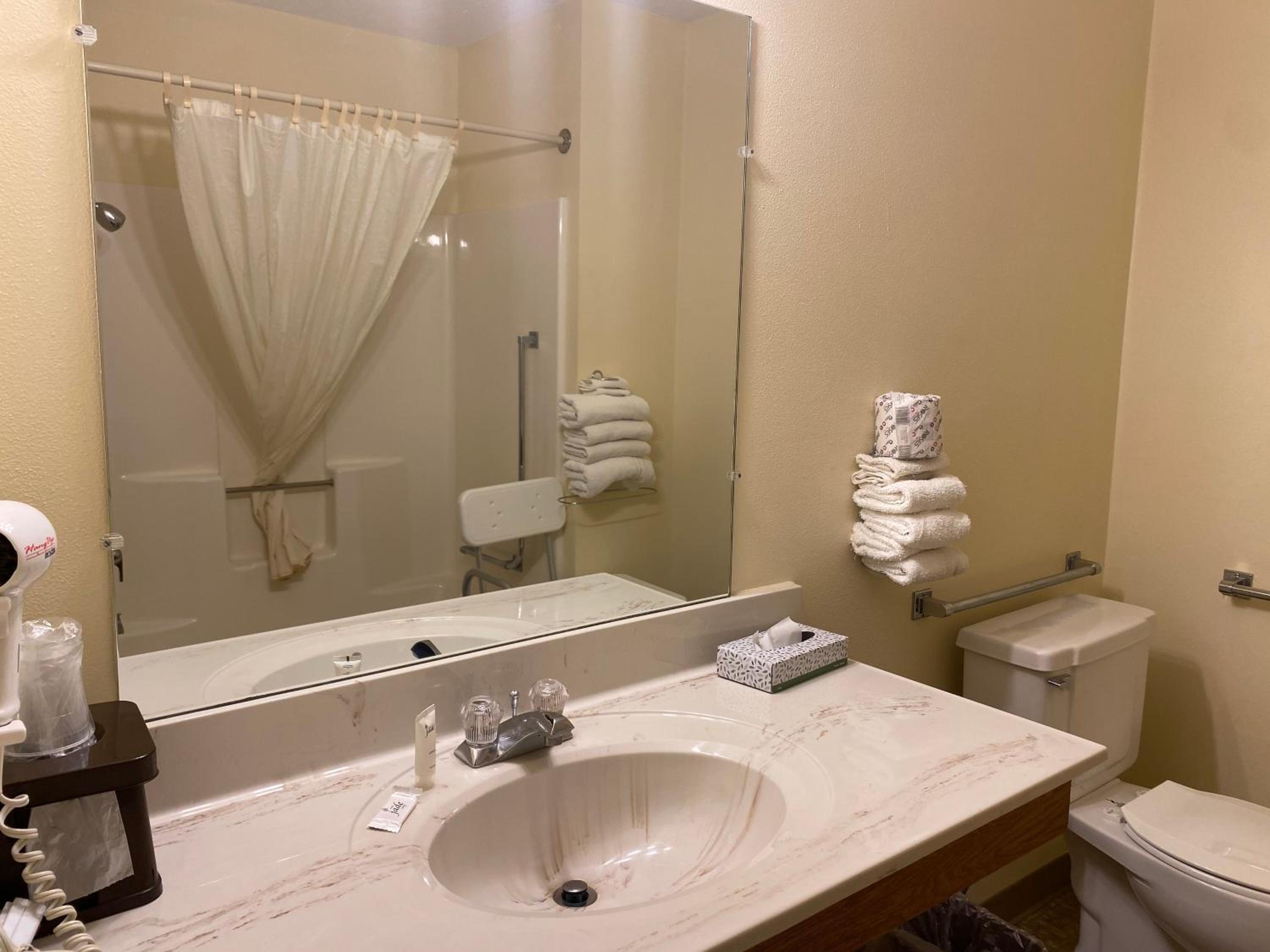 AmeriVu Inn, Photo 5