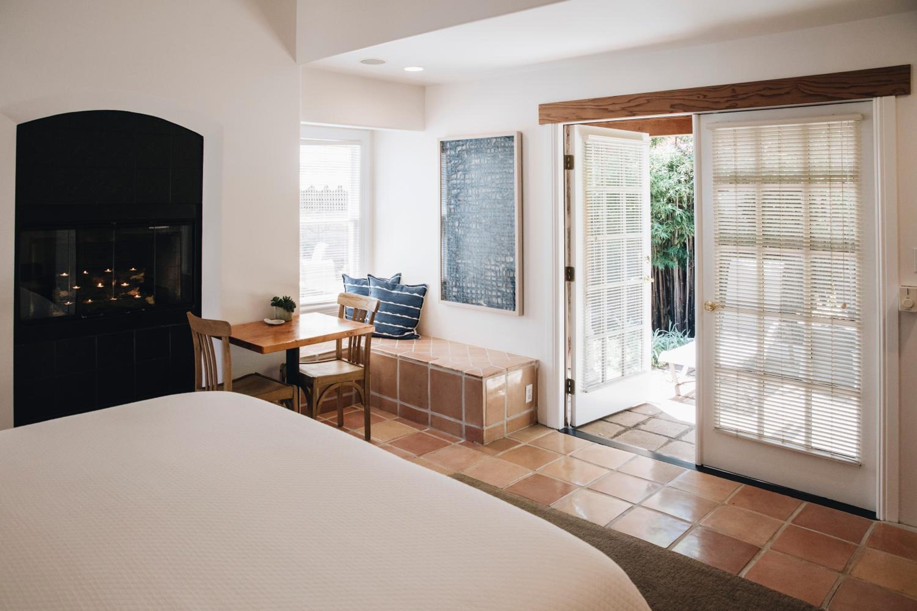 King Suite - Photo 2