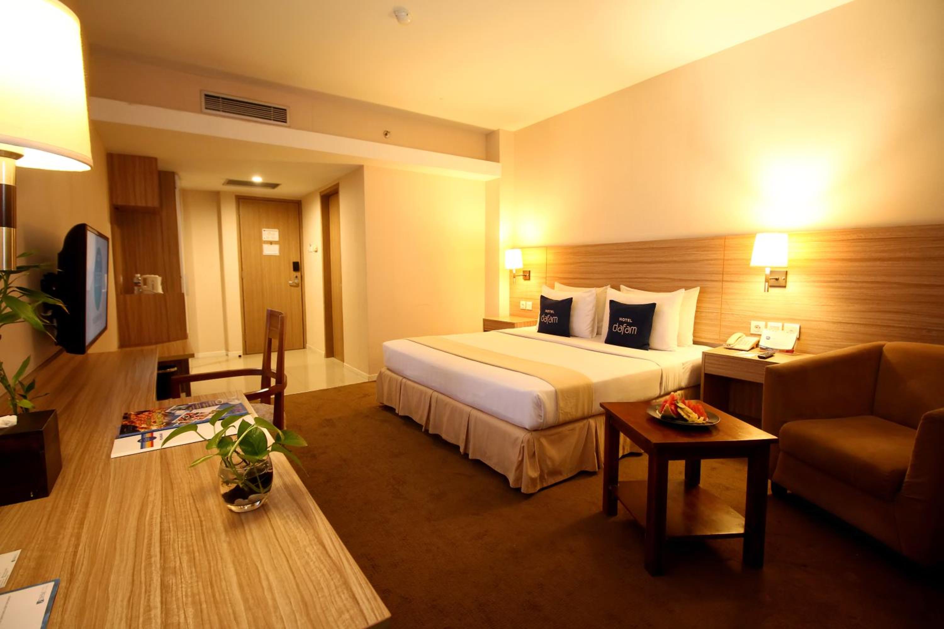 Deluxe Double or Twin Room photo 3