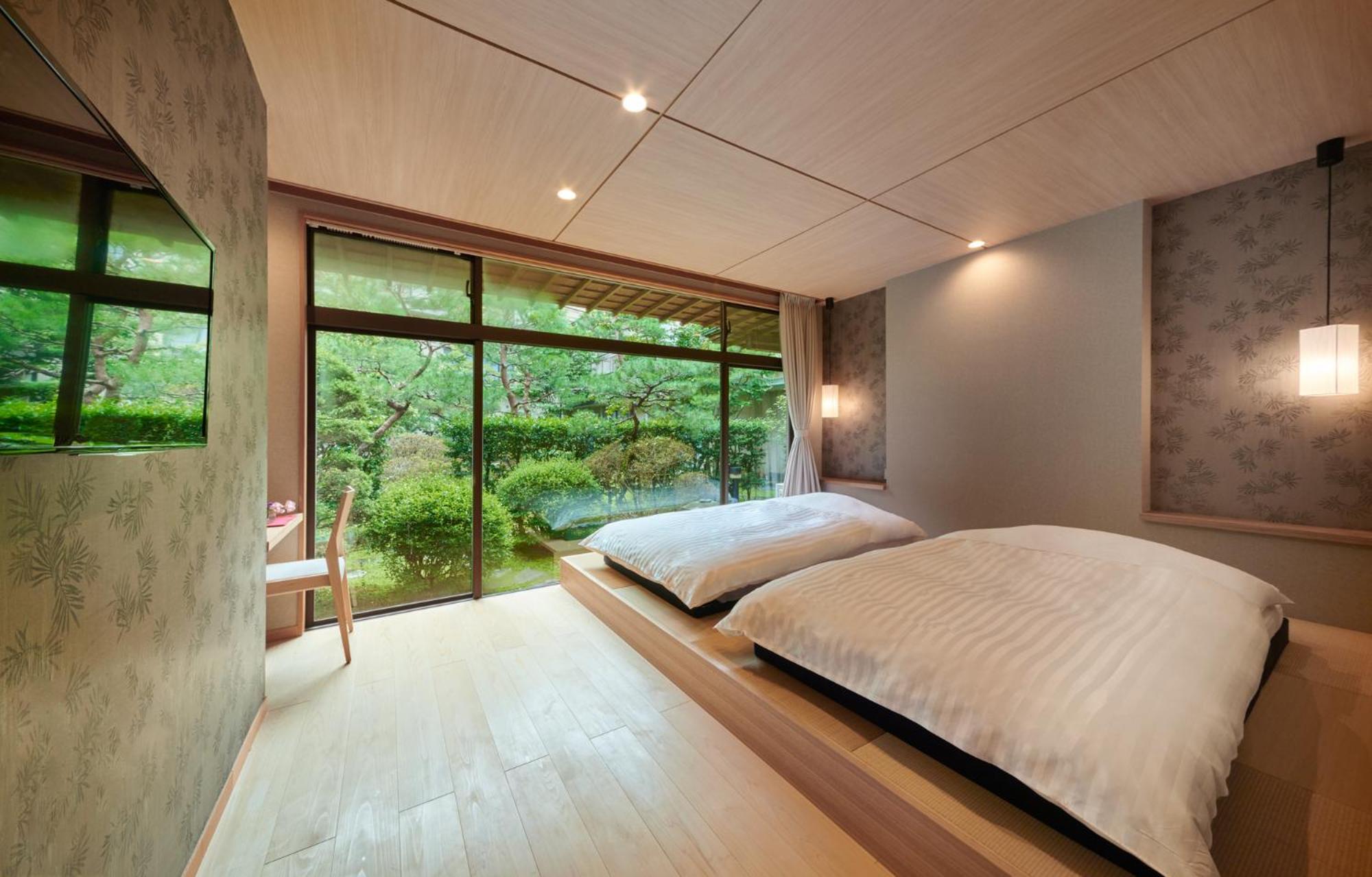 Suite with Garden View - Photo 3