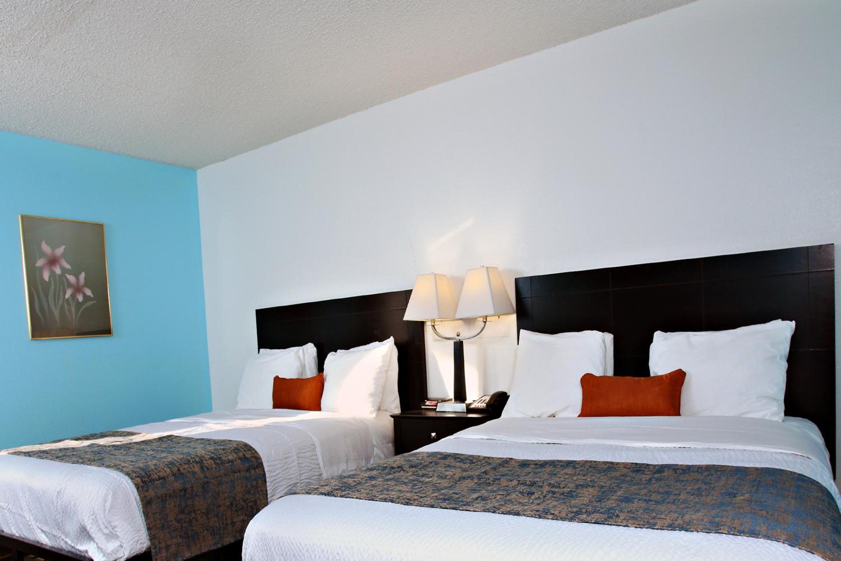 Double Room with Two Double Beds - Non-Smoking - Photo 4