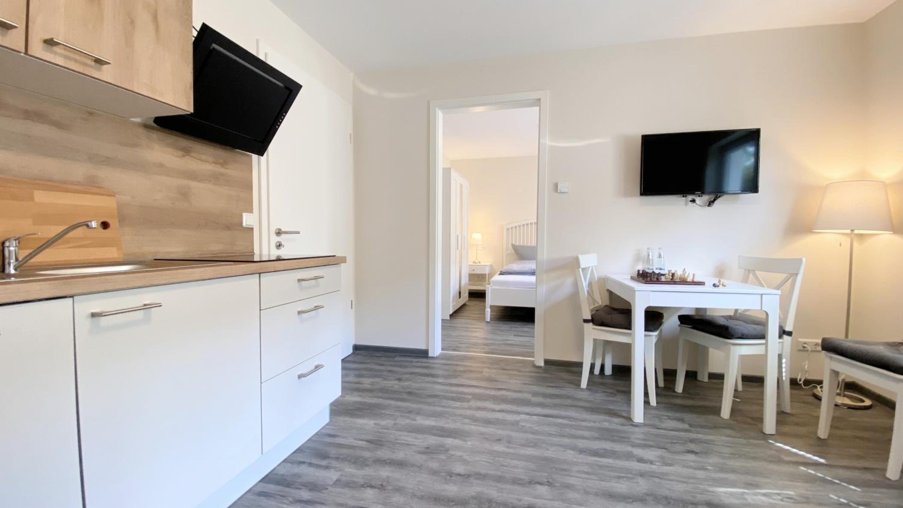 One-Bedroom Apartment - Photo 4