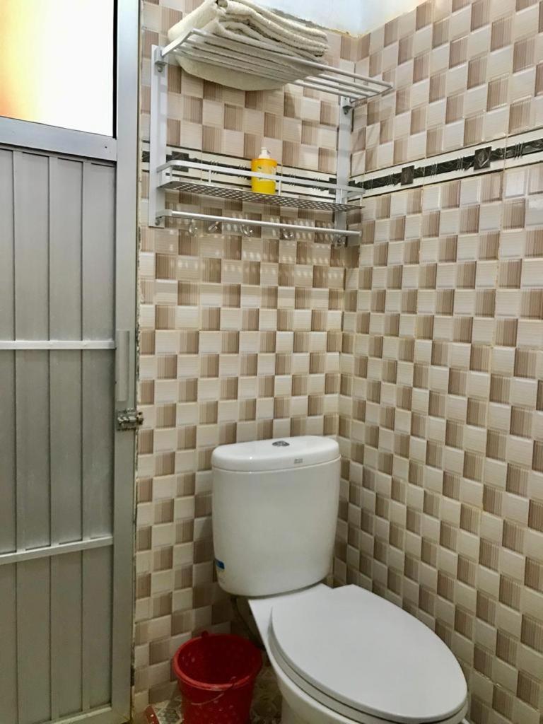 Standard Twin Room - Photo 3
