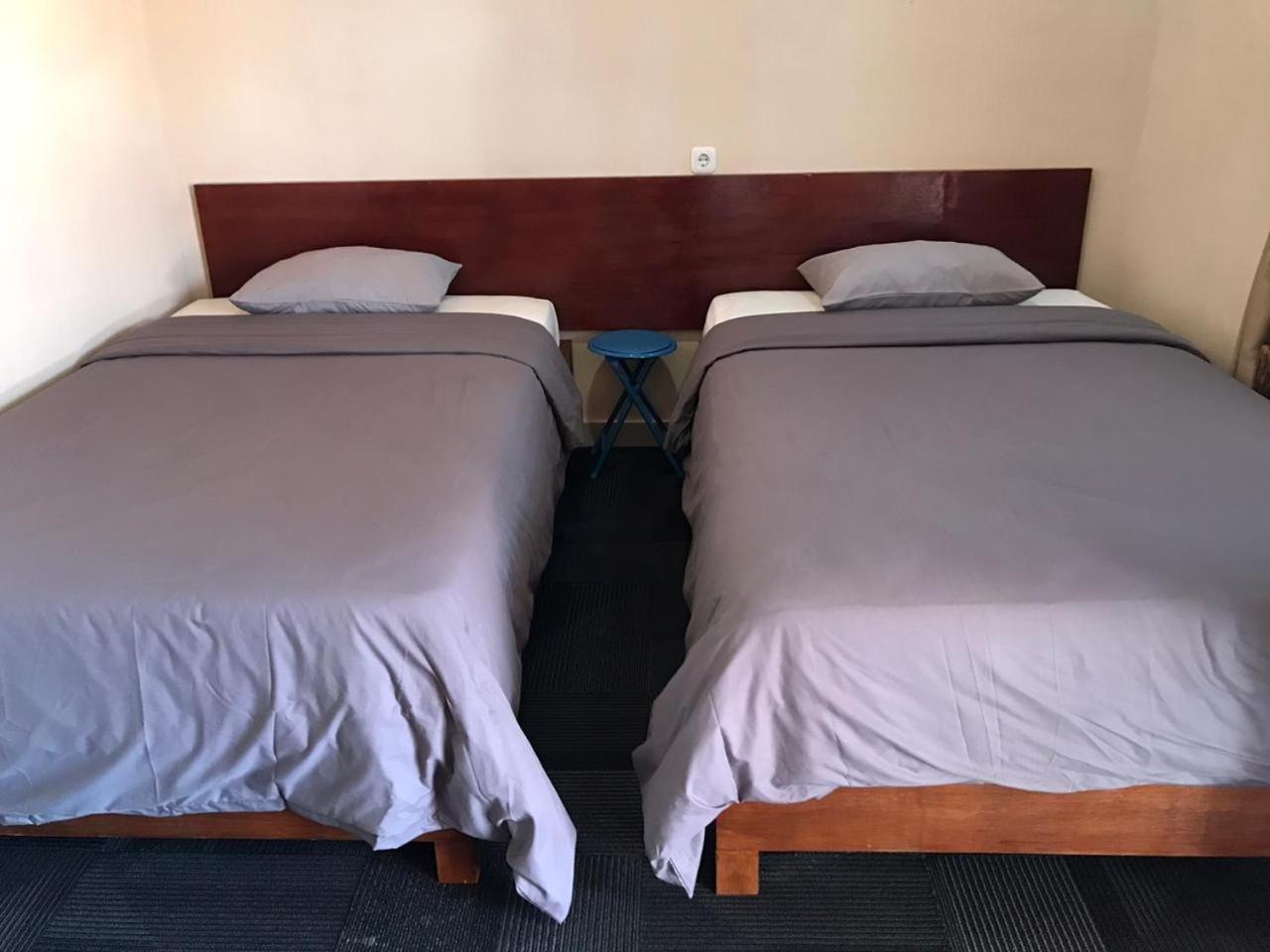 Economy Twin Room photo 1