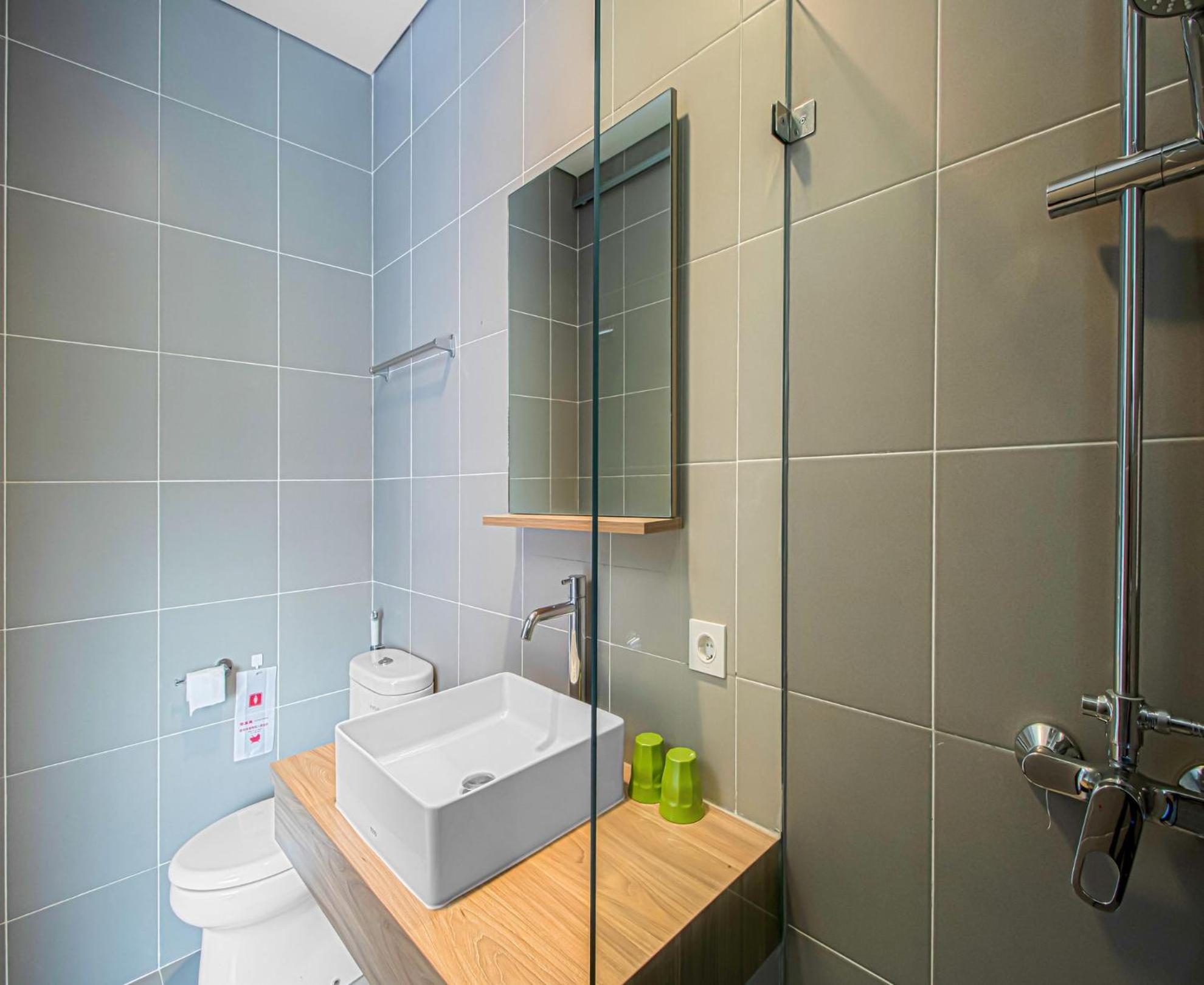 Deluxe Room - Photo 5