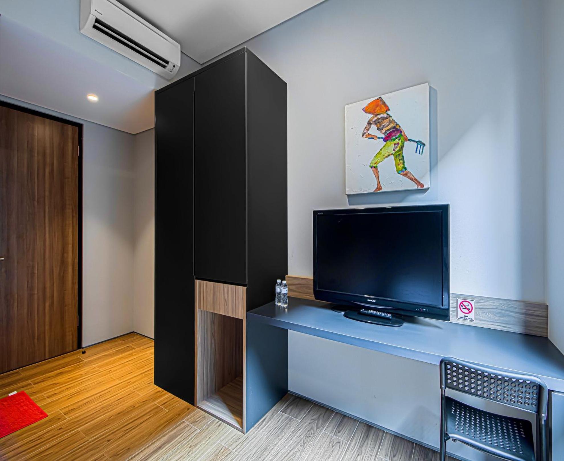 Twin Room - Photo 3