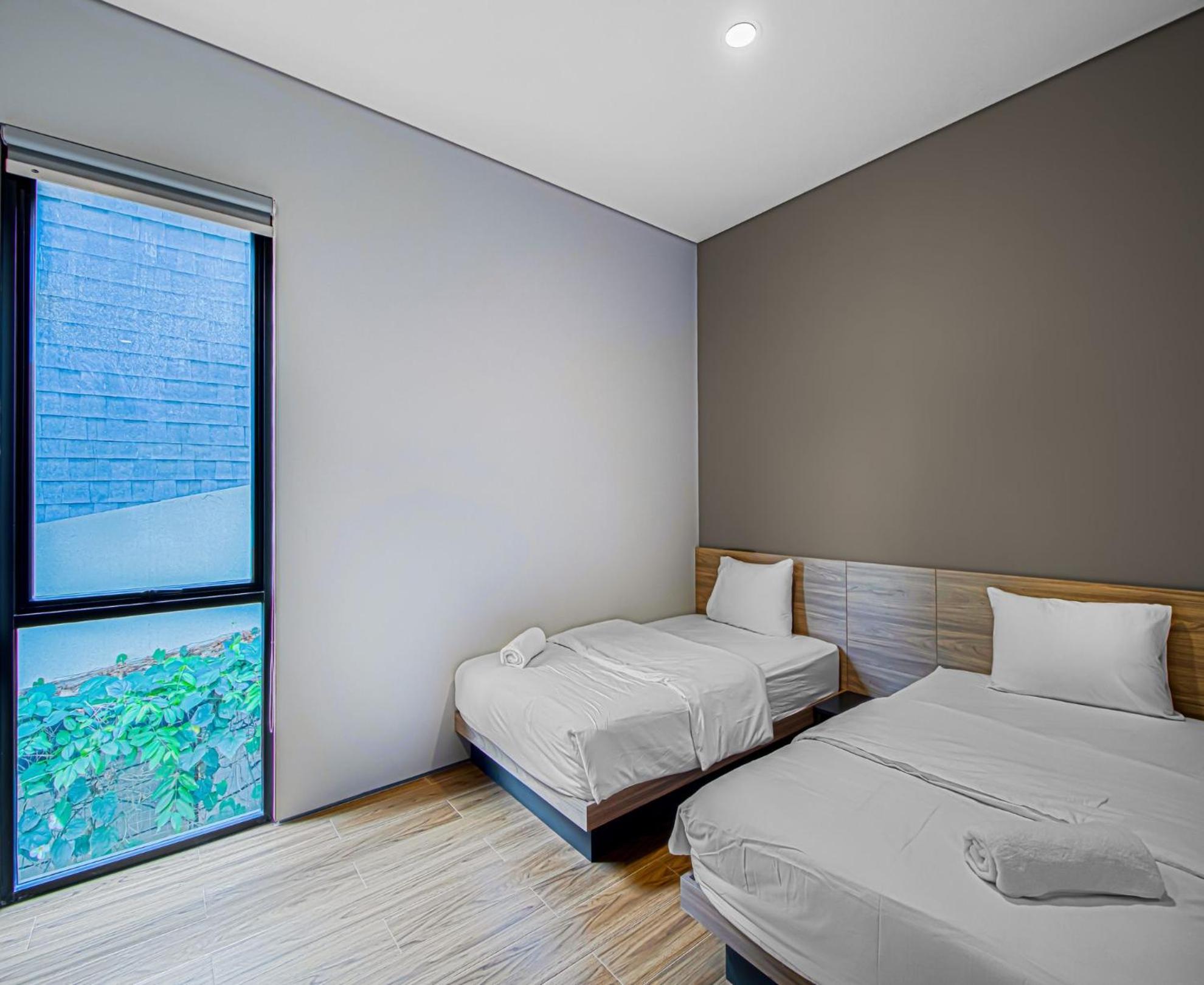 Twin Room - Photo 5