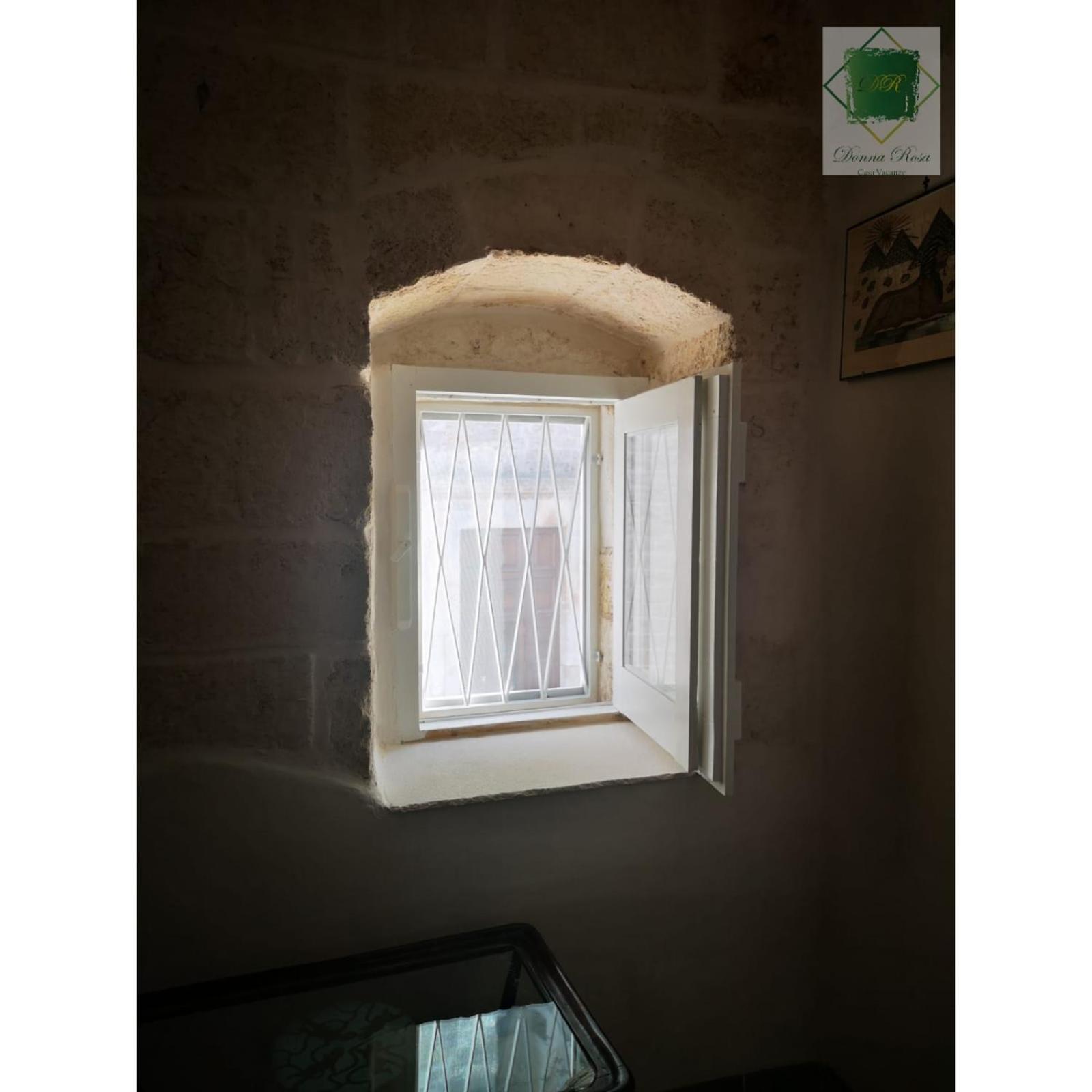 Two-Bedroom House - Photo 44