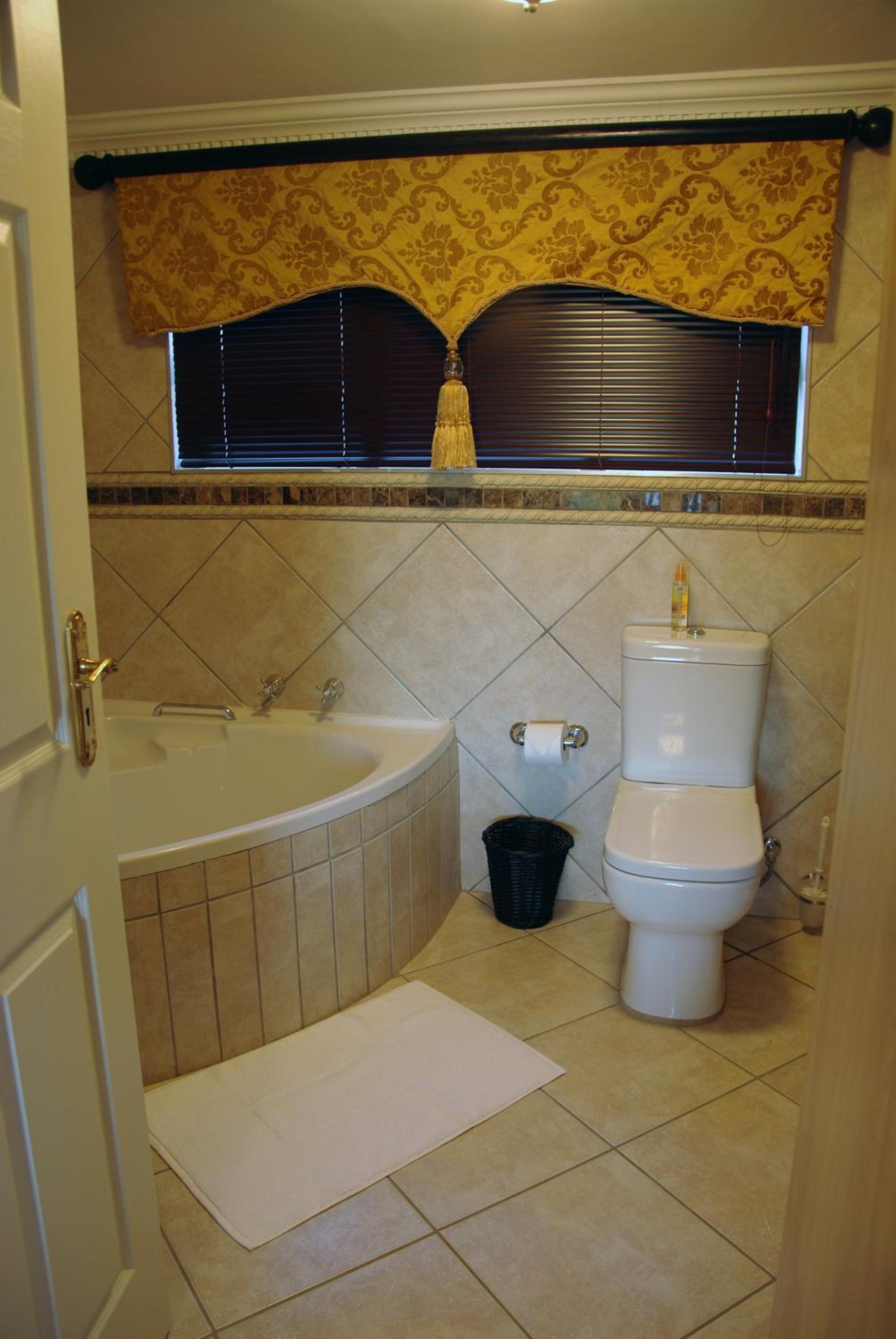 Deluxe Double Room -1 photo 2