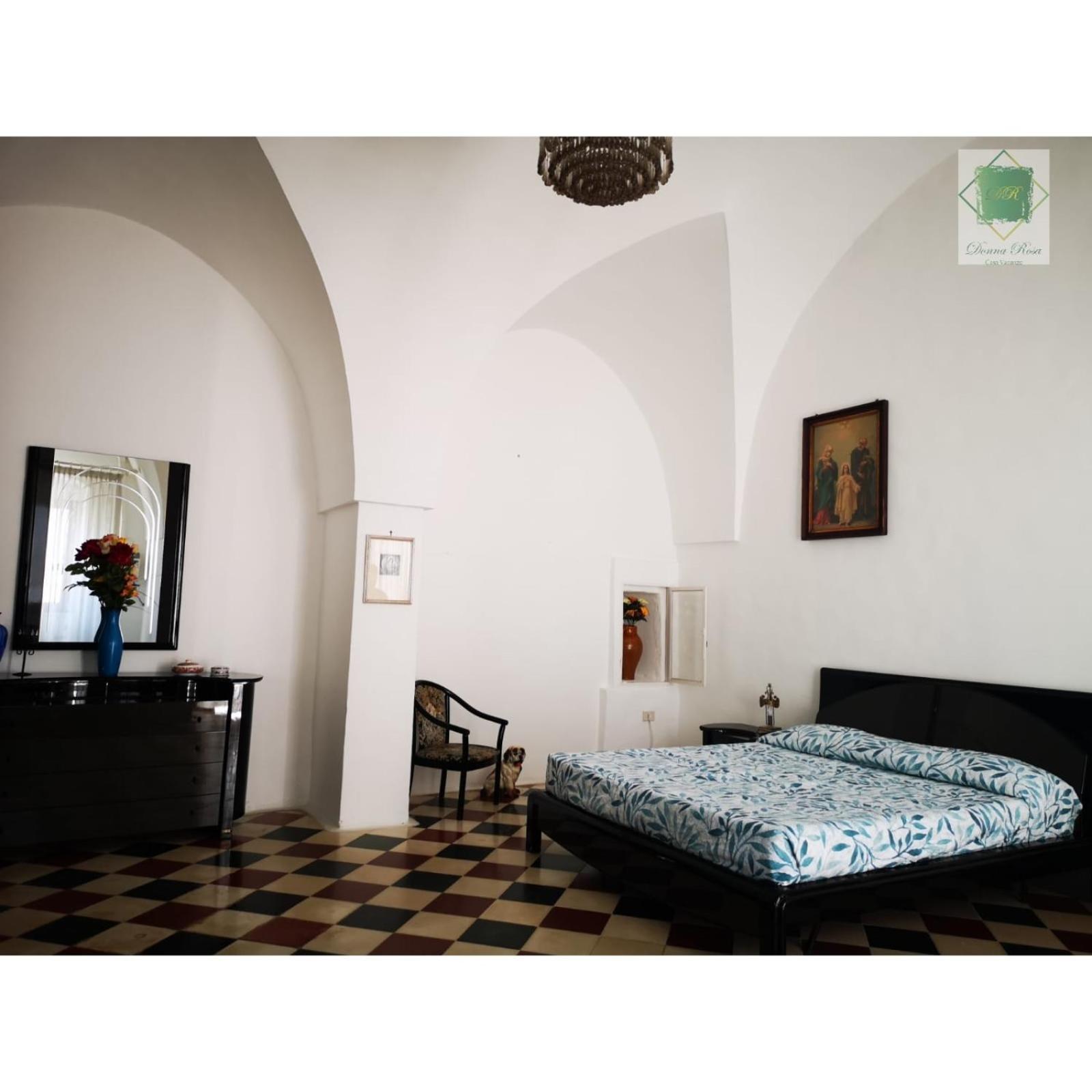 Two-Bedroom House - Photo 8