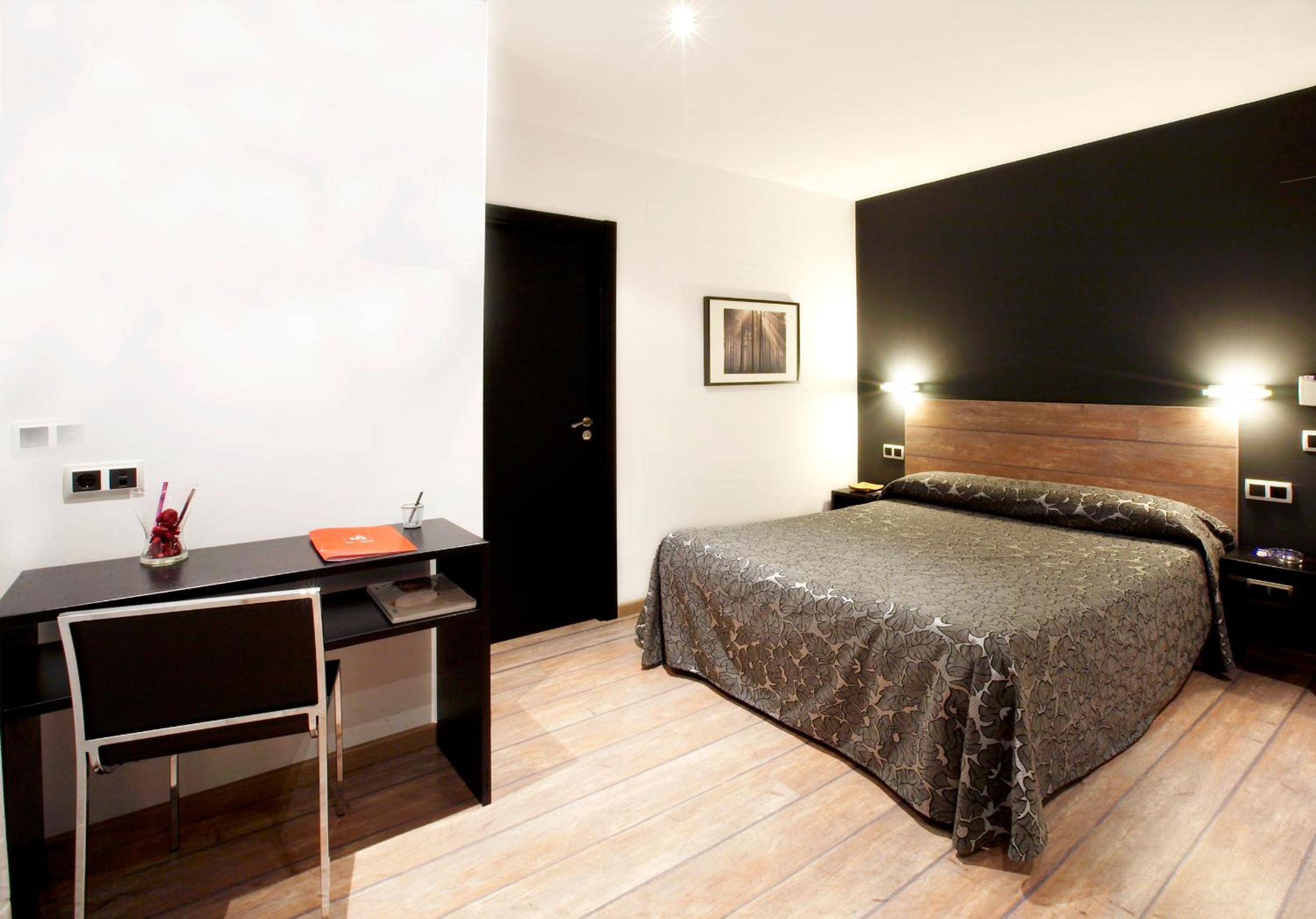 Habitación Estándar con Cama Queen