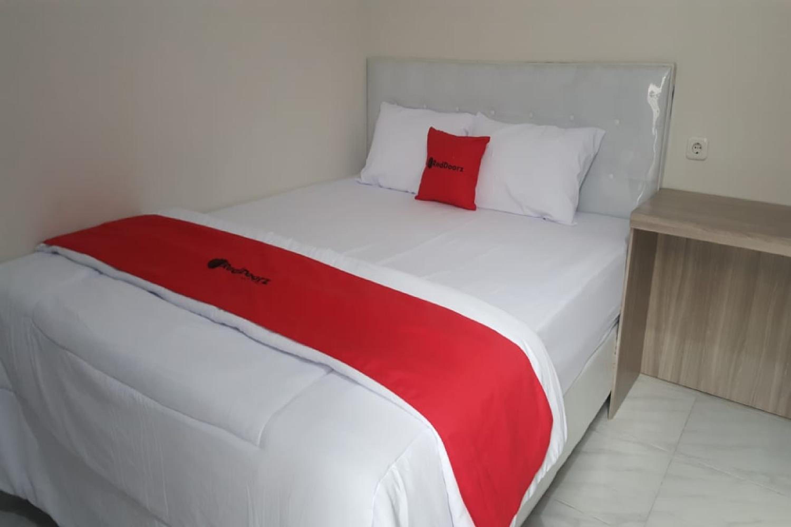 Standard Double Room - Photo 2
