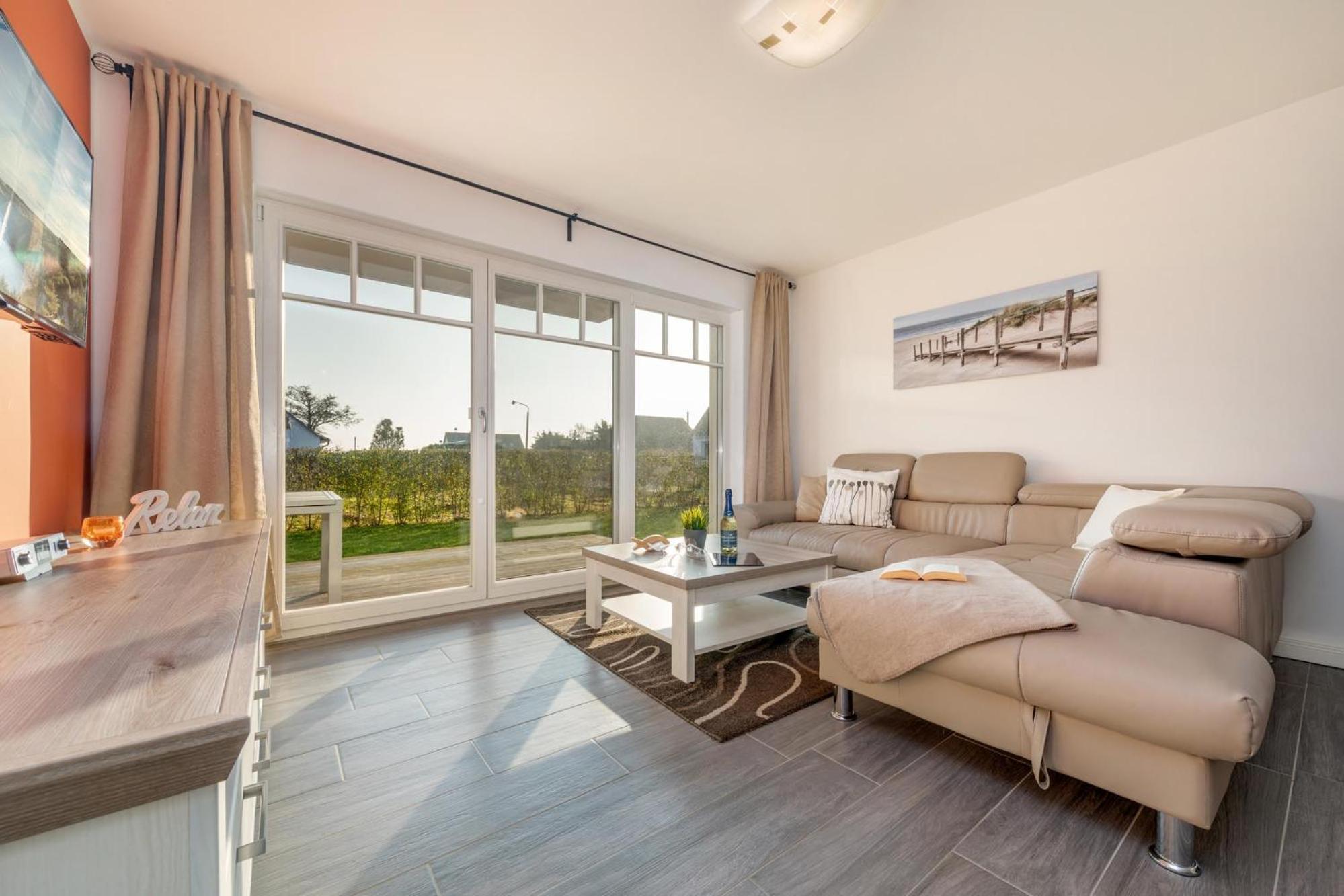 Apartment with Terrace photo 3