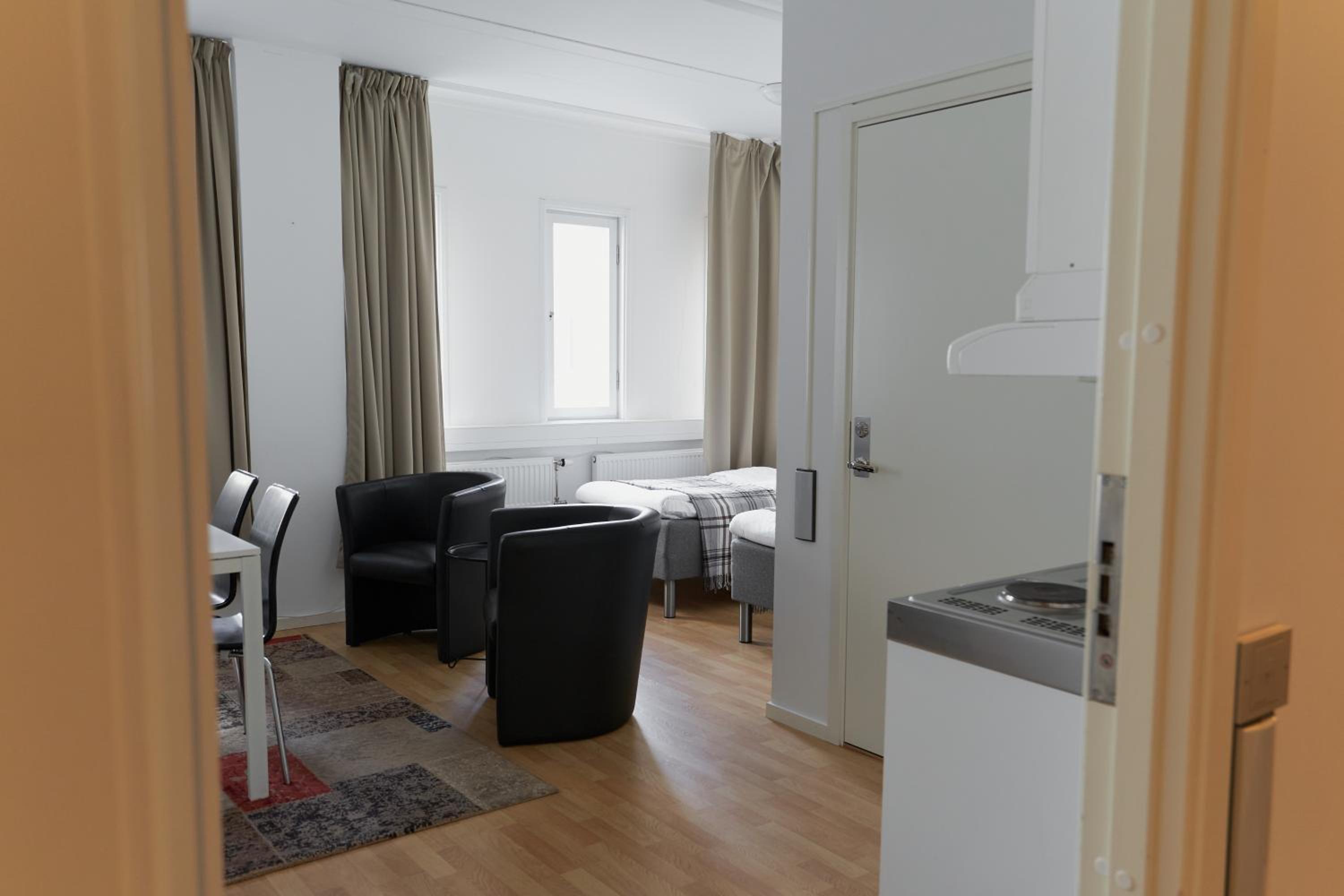 Economy Triple Room