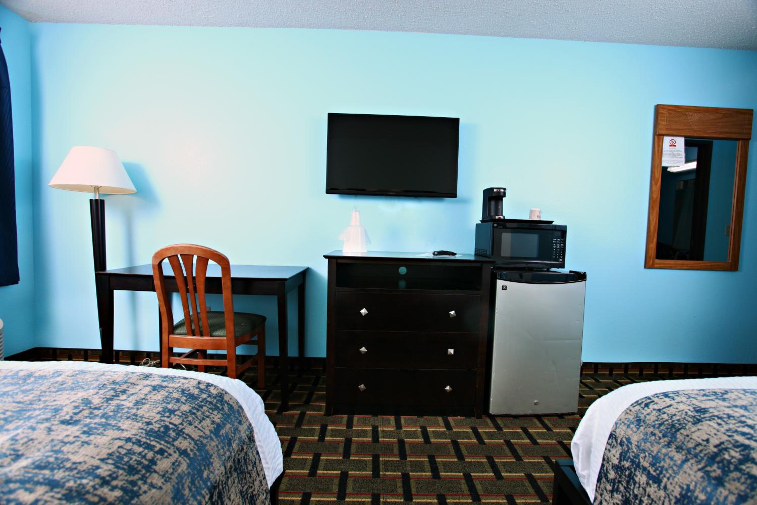 Double Room with Two Double Beds - Non-Smoking - Photo 3