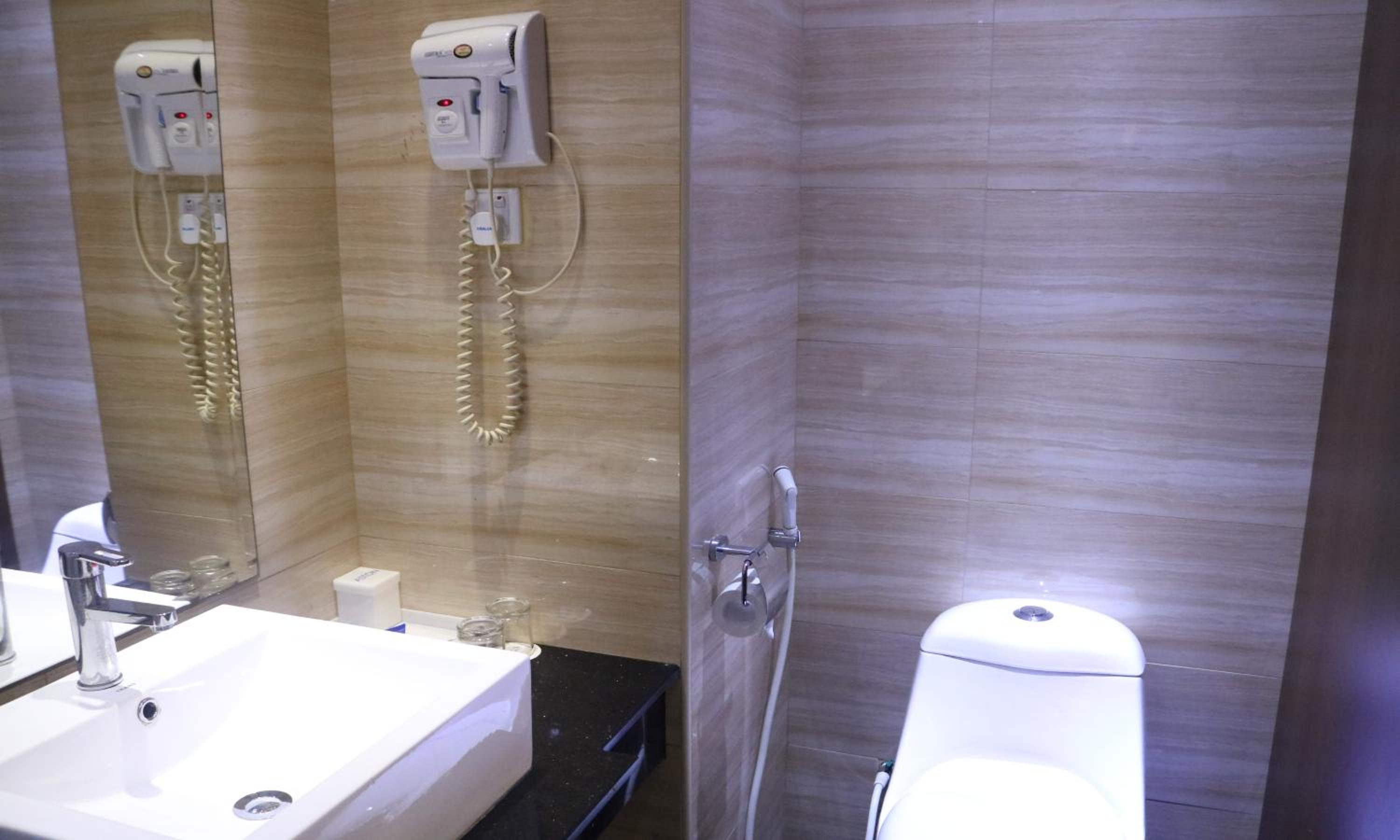 Executive Suite photo 3