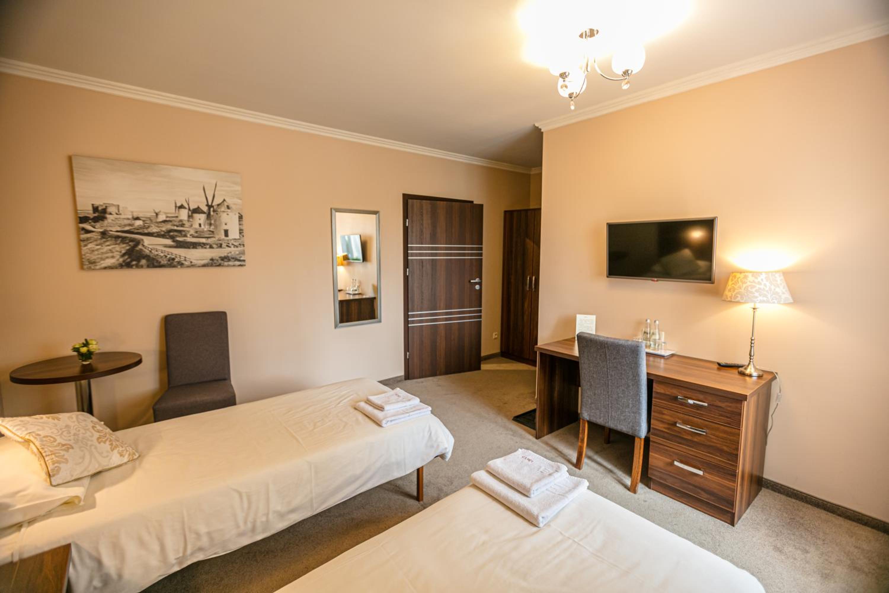 Classic Double Room - Photo 6