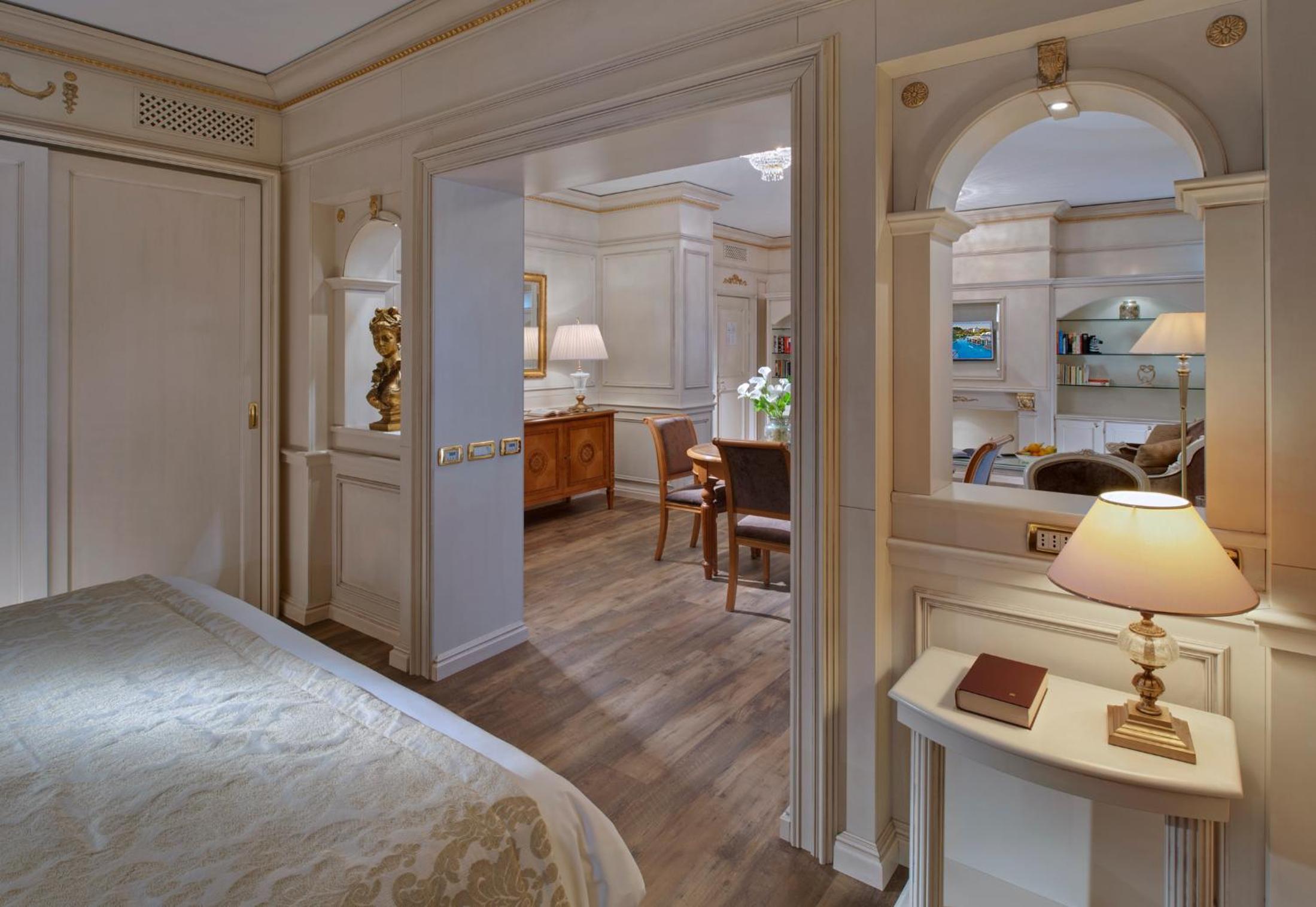 Presidential Suite photo 3