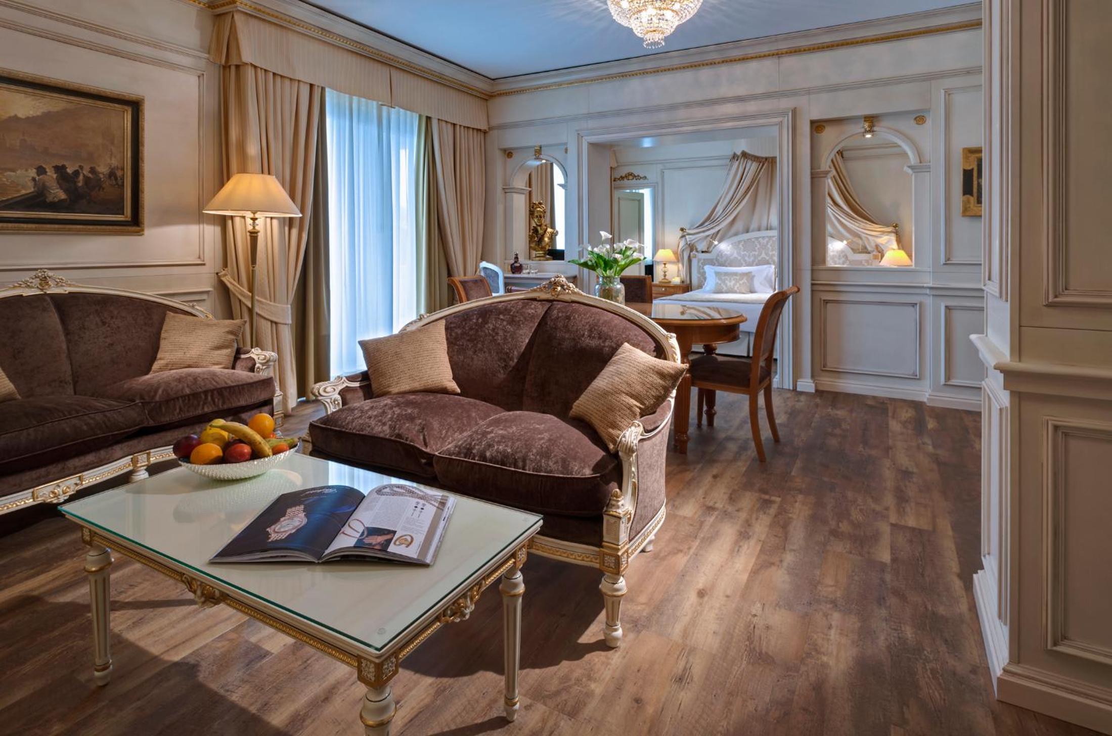 Presidential Suite photo 1