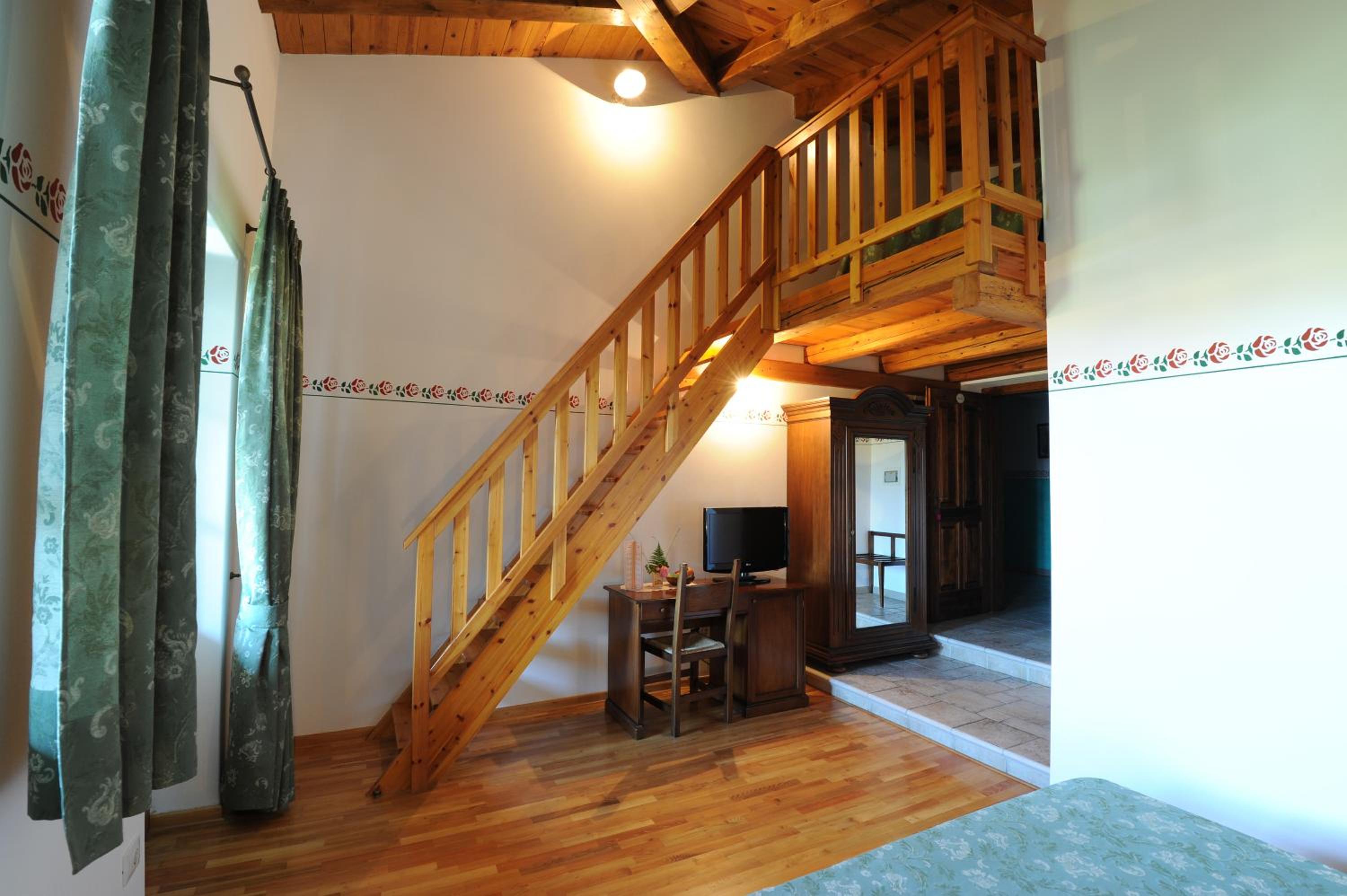 Double Room with Balcony photo 2