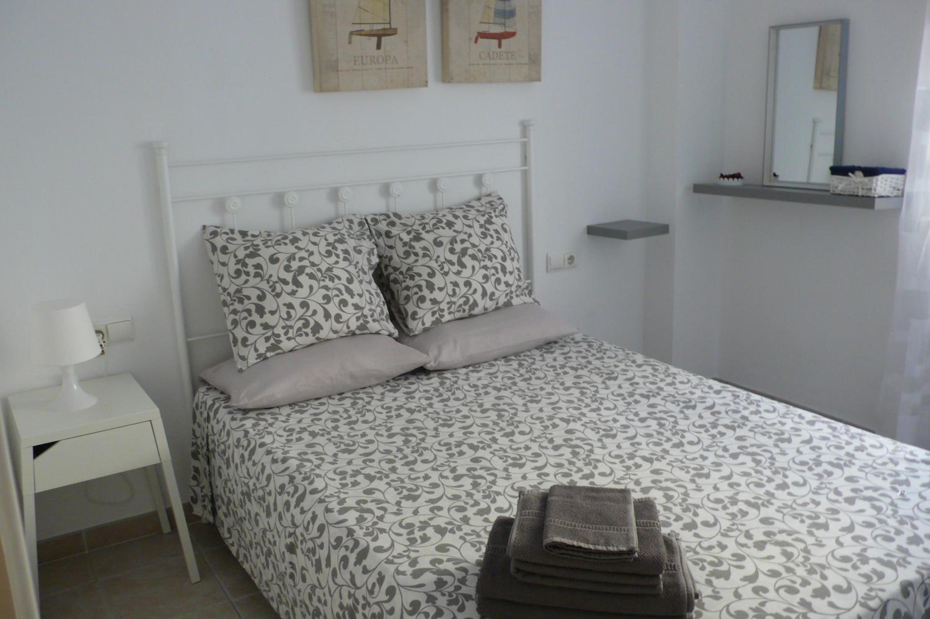 Apartment with Balcony photo 3
