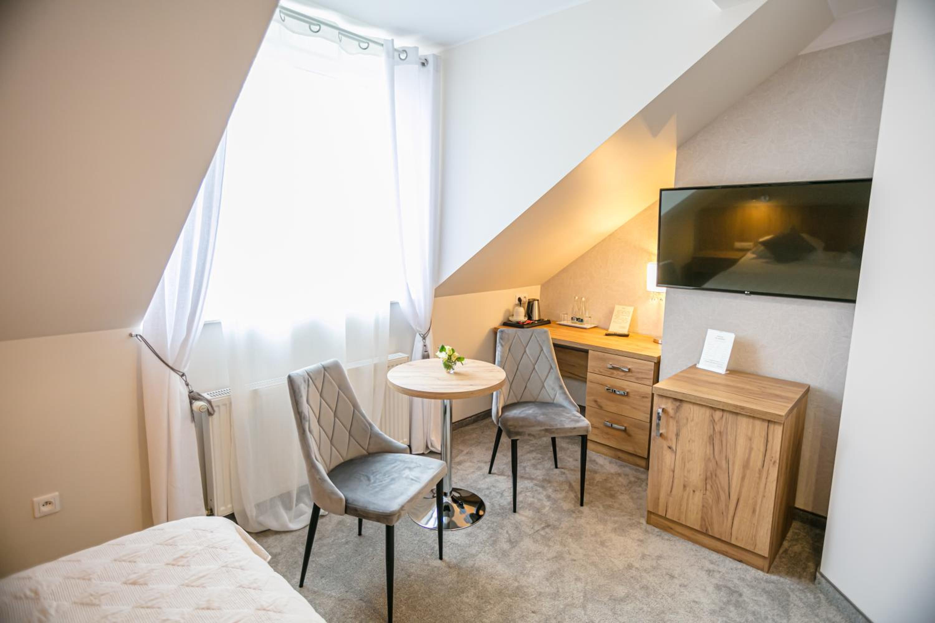 Deluxe Double Room - Photo 1