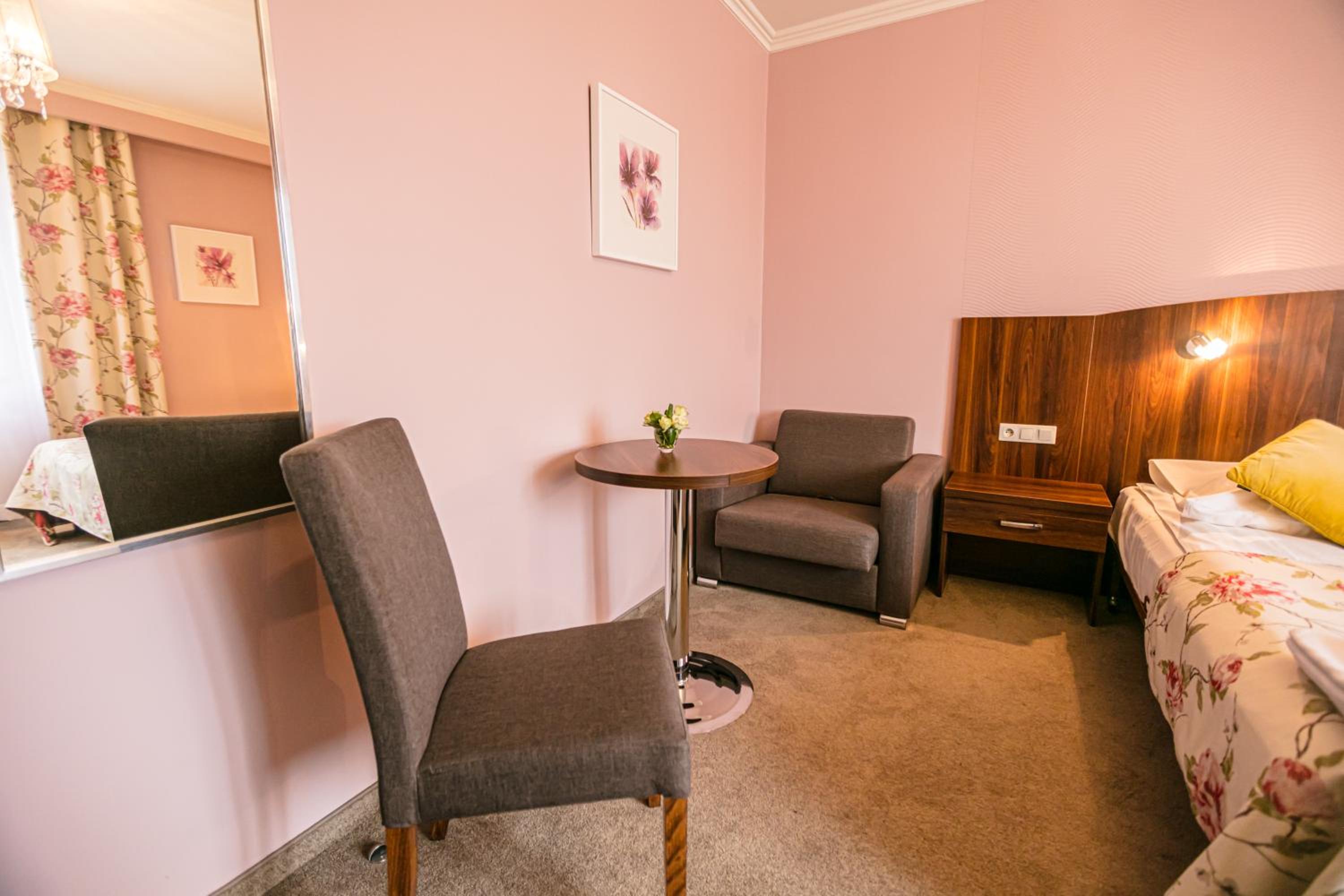 Superior Double Room - Photo 6