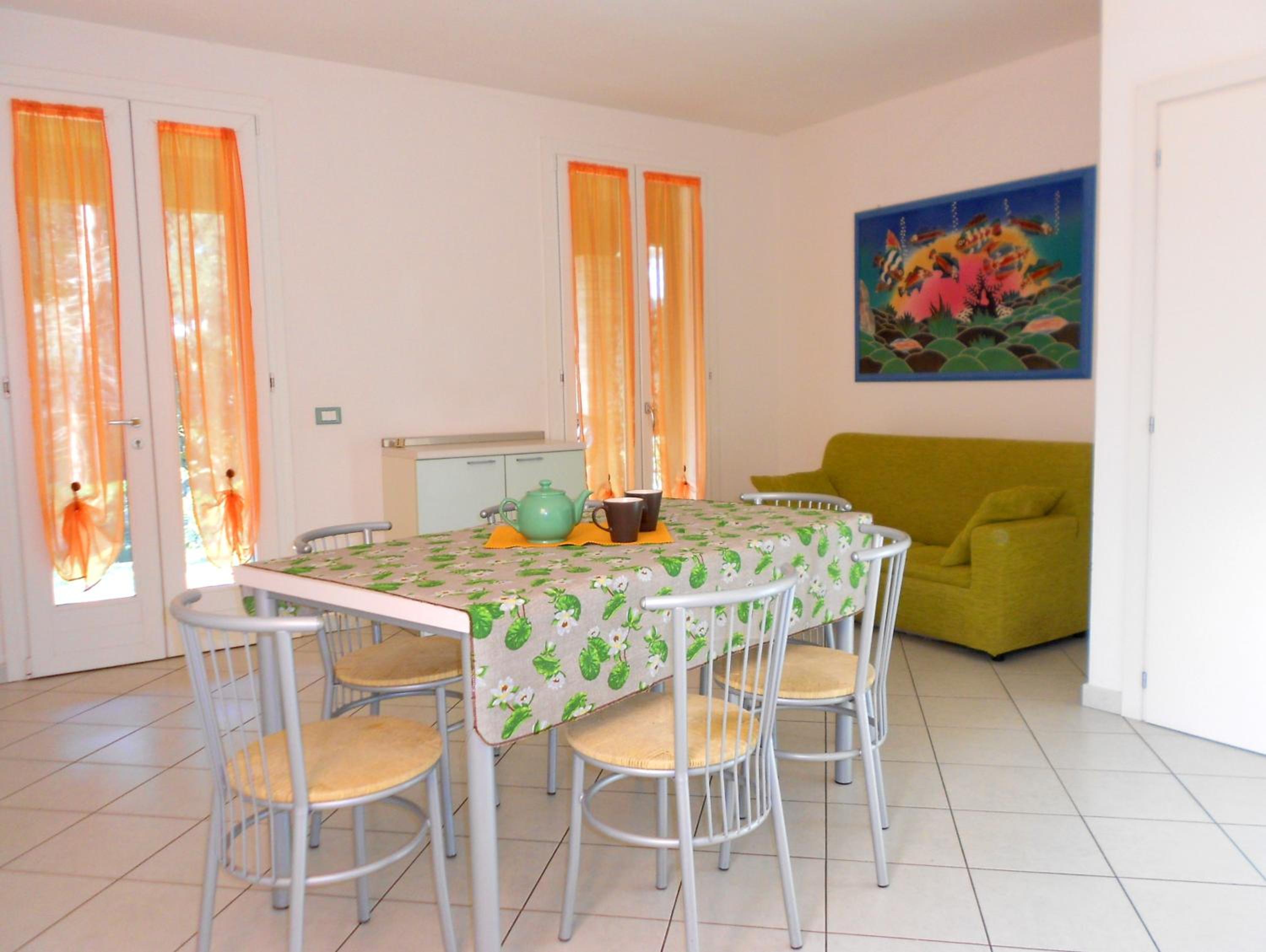 Apartment - Split Level photo 3