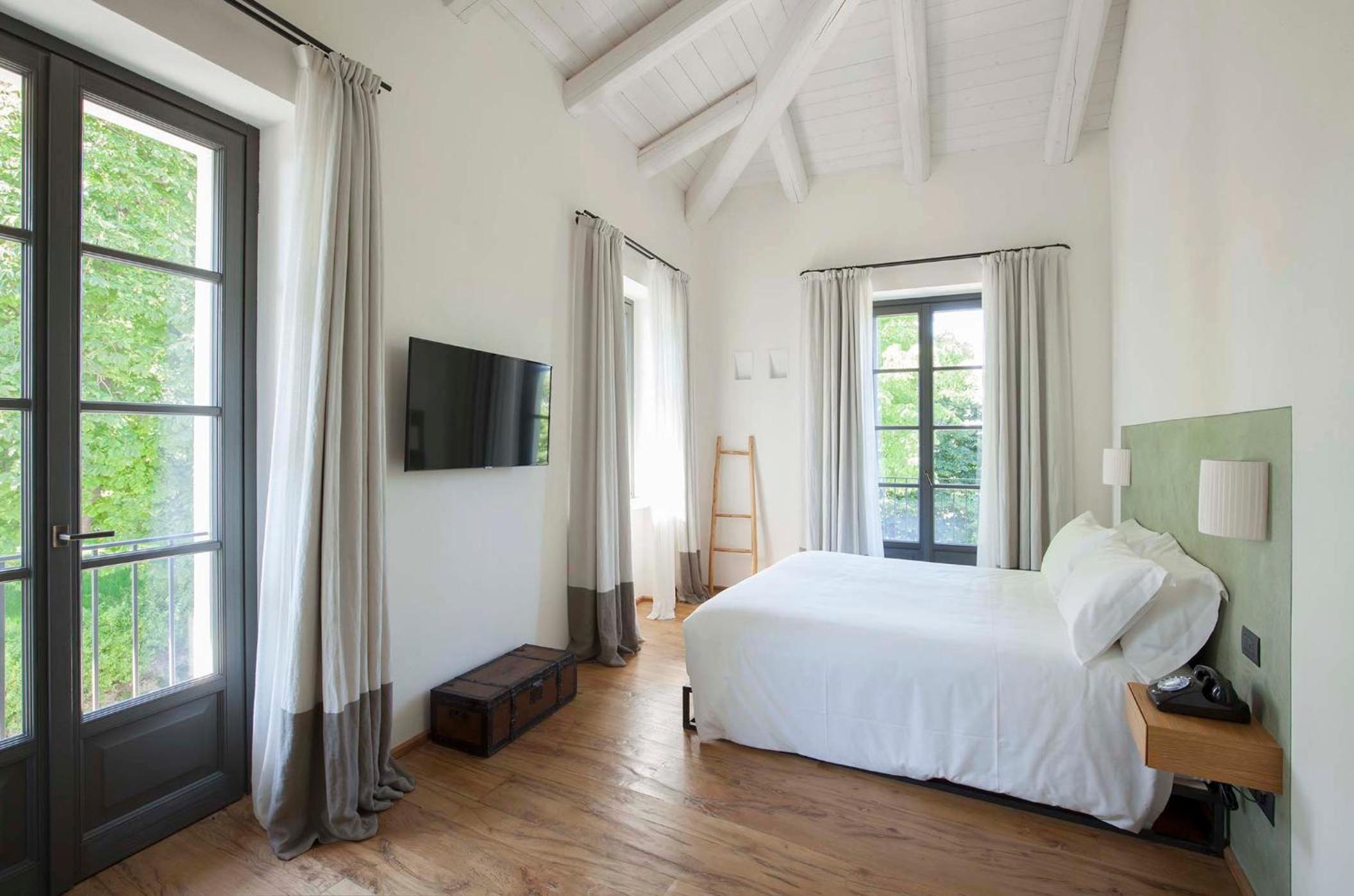 Junior Suite with Balcony