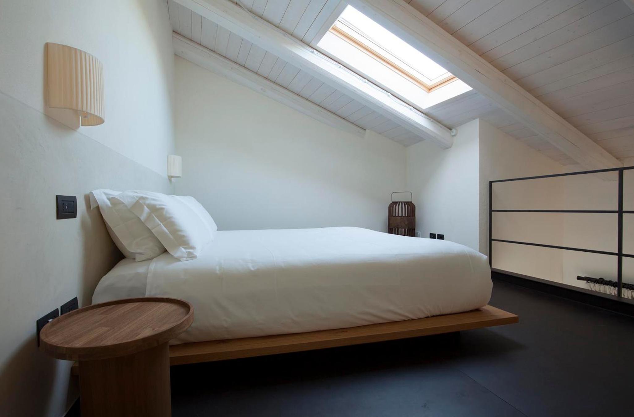 Duplex Suite - Photo 1