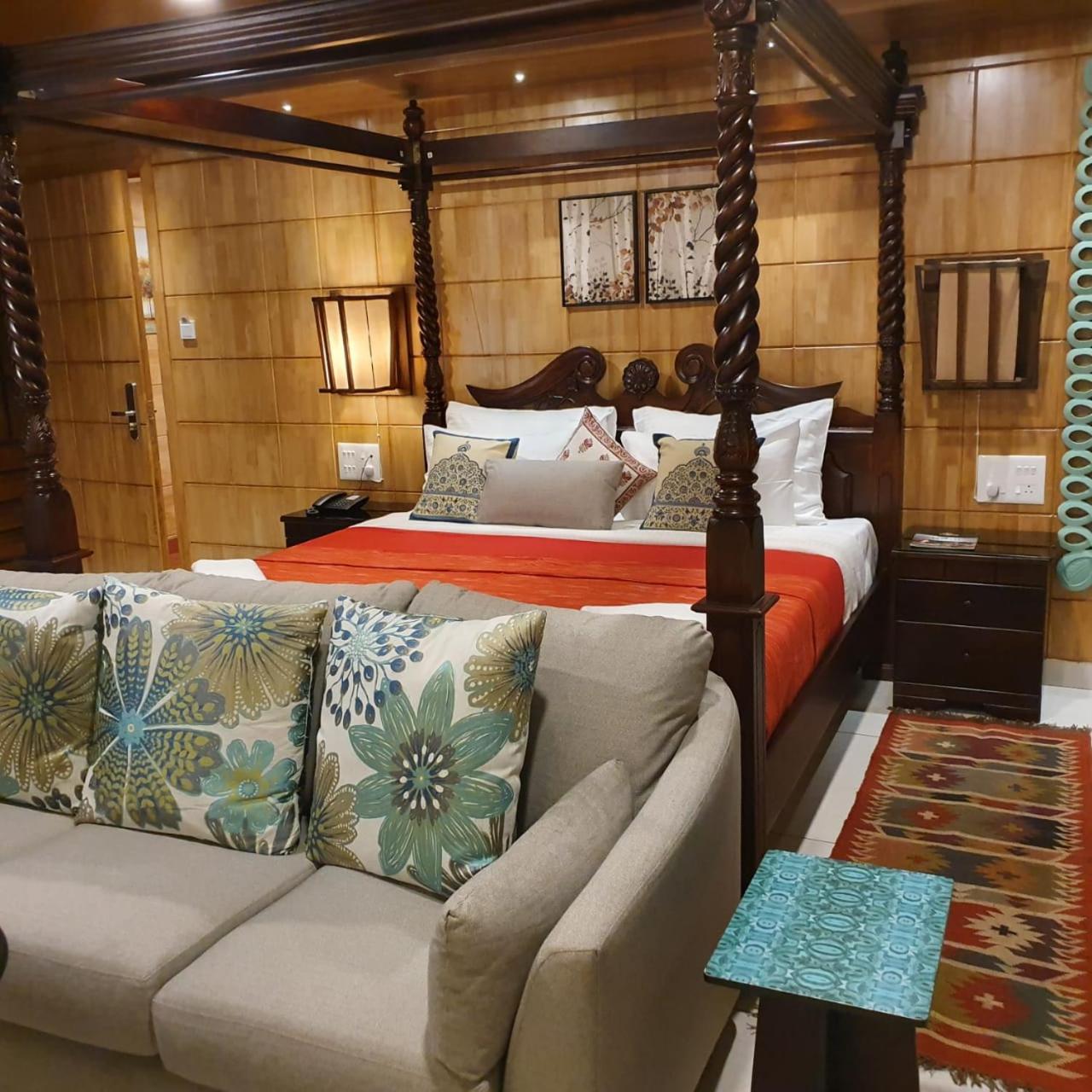 Suite Room - Photo 3