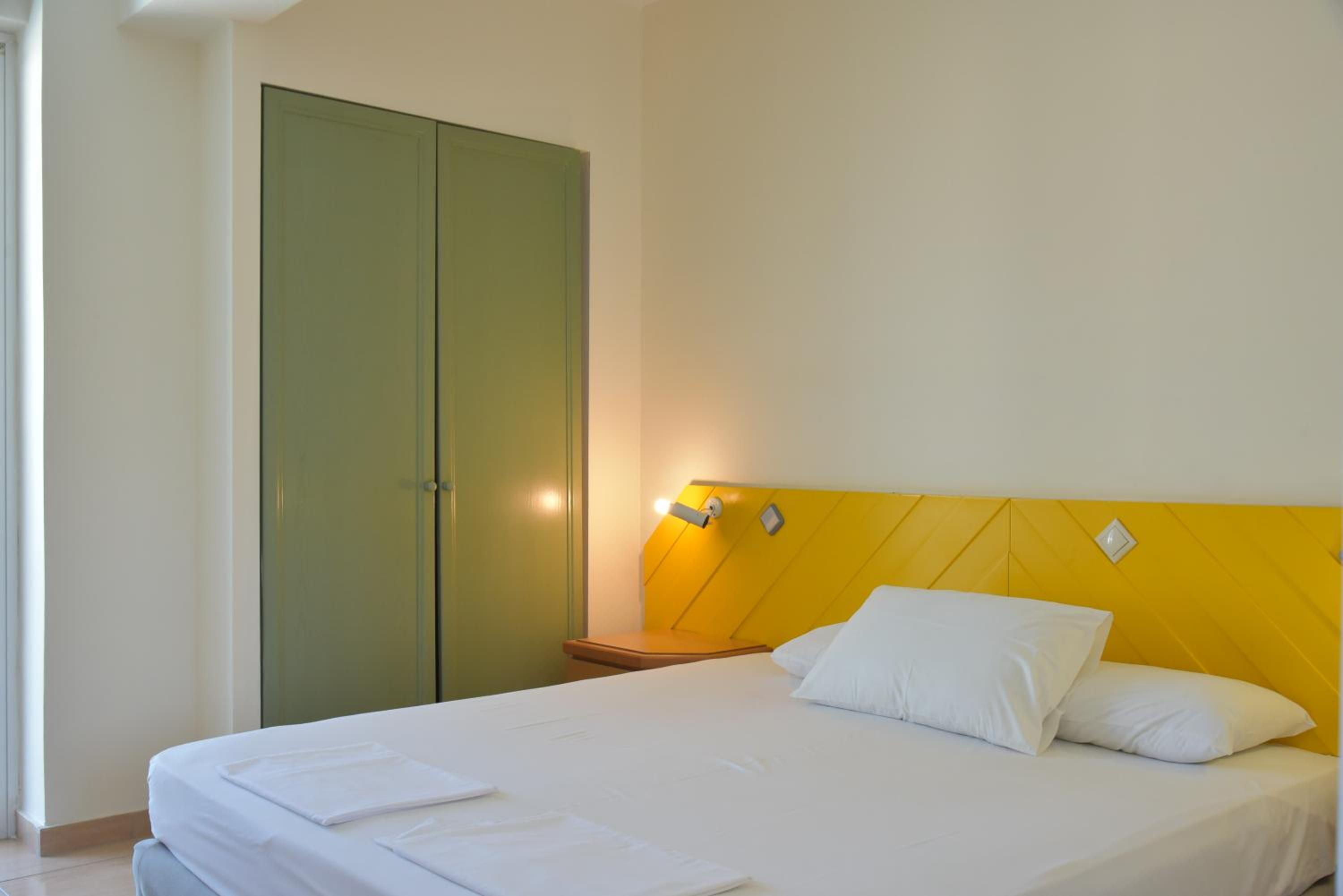 One-Bedroom Apartment with Sea View (3 Adults) photo 1
