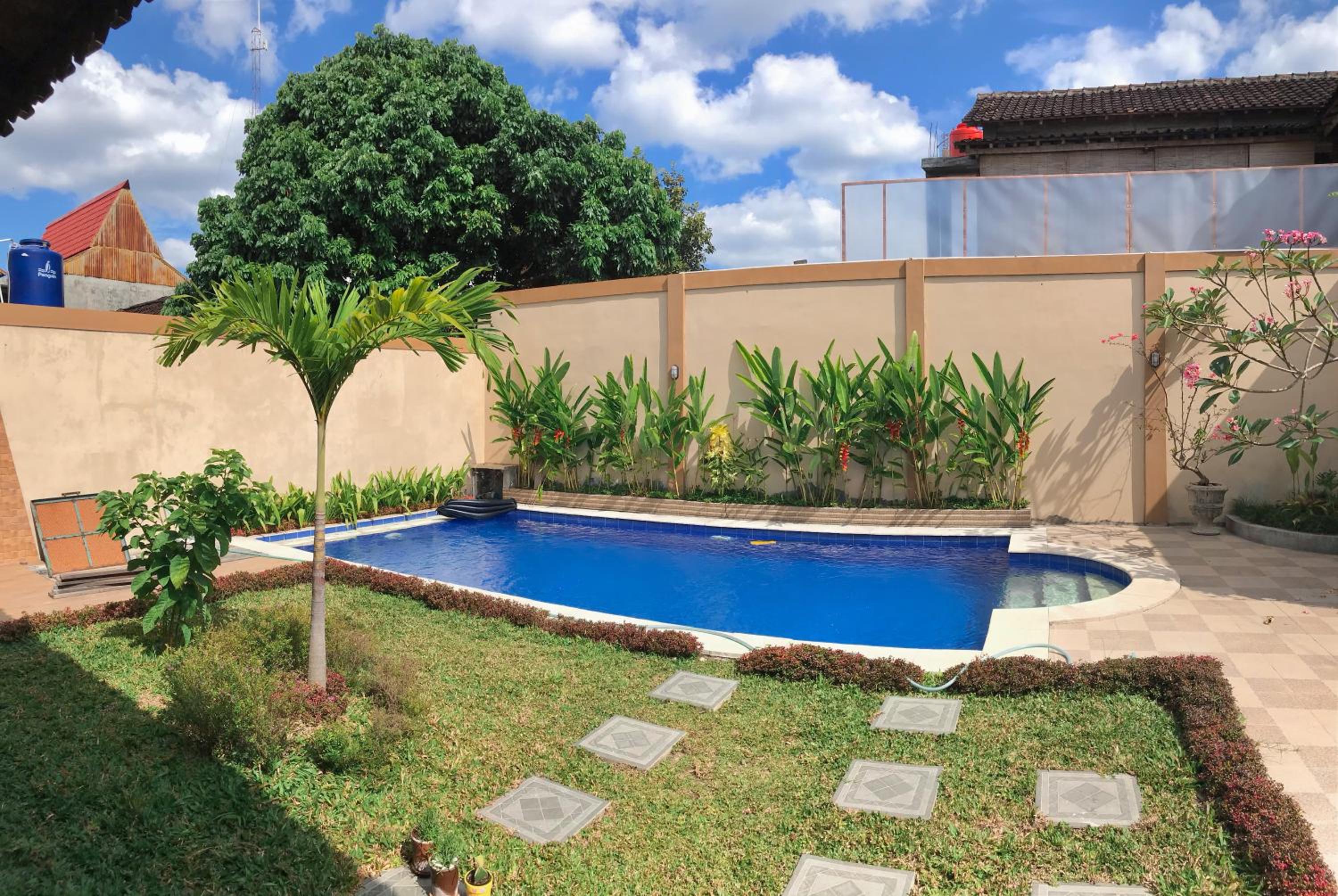Three-Bedroom Villa - Photo 16