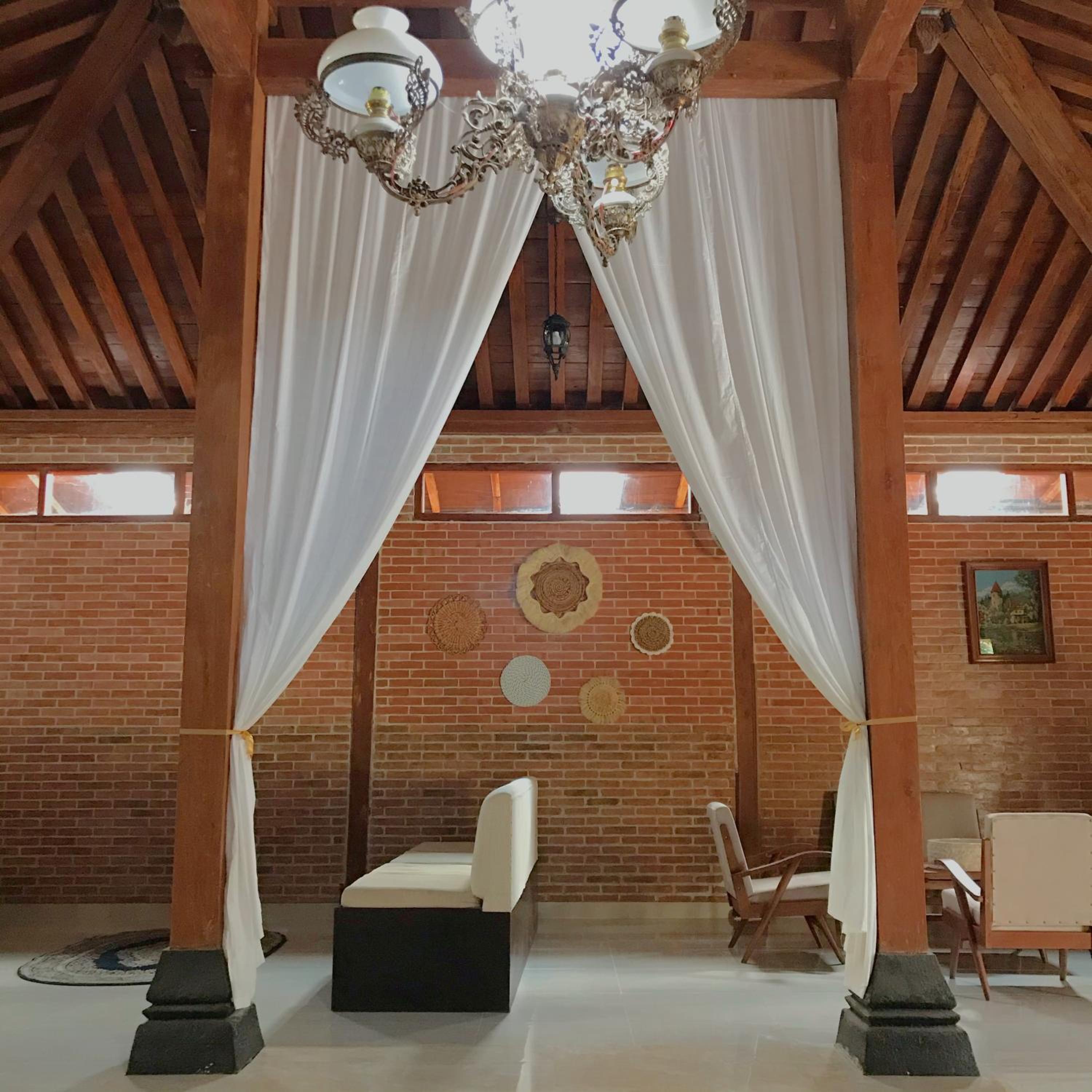 Three-Bedroom Villa - Photo 1