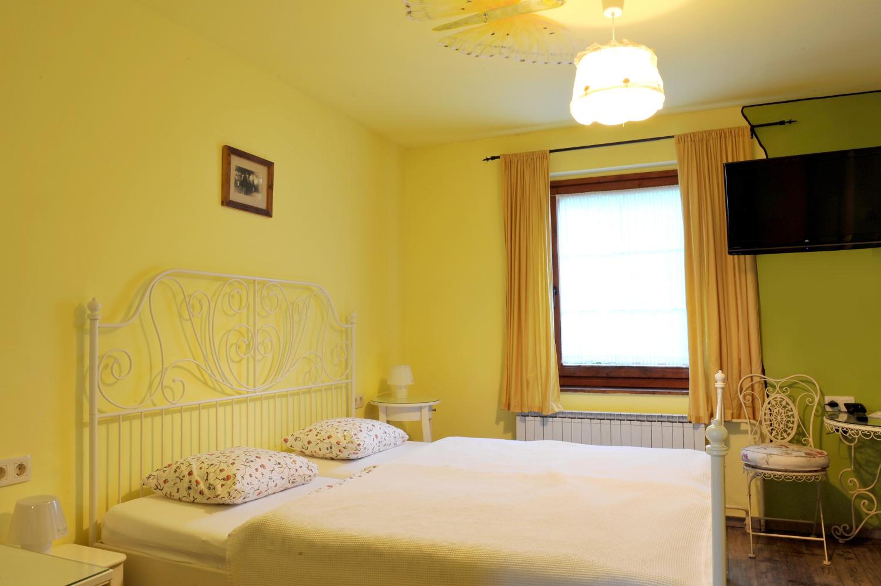 Standard Double Room photo 2