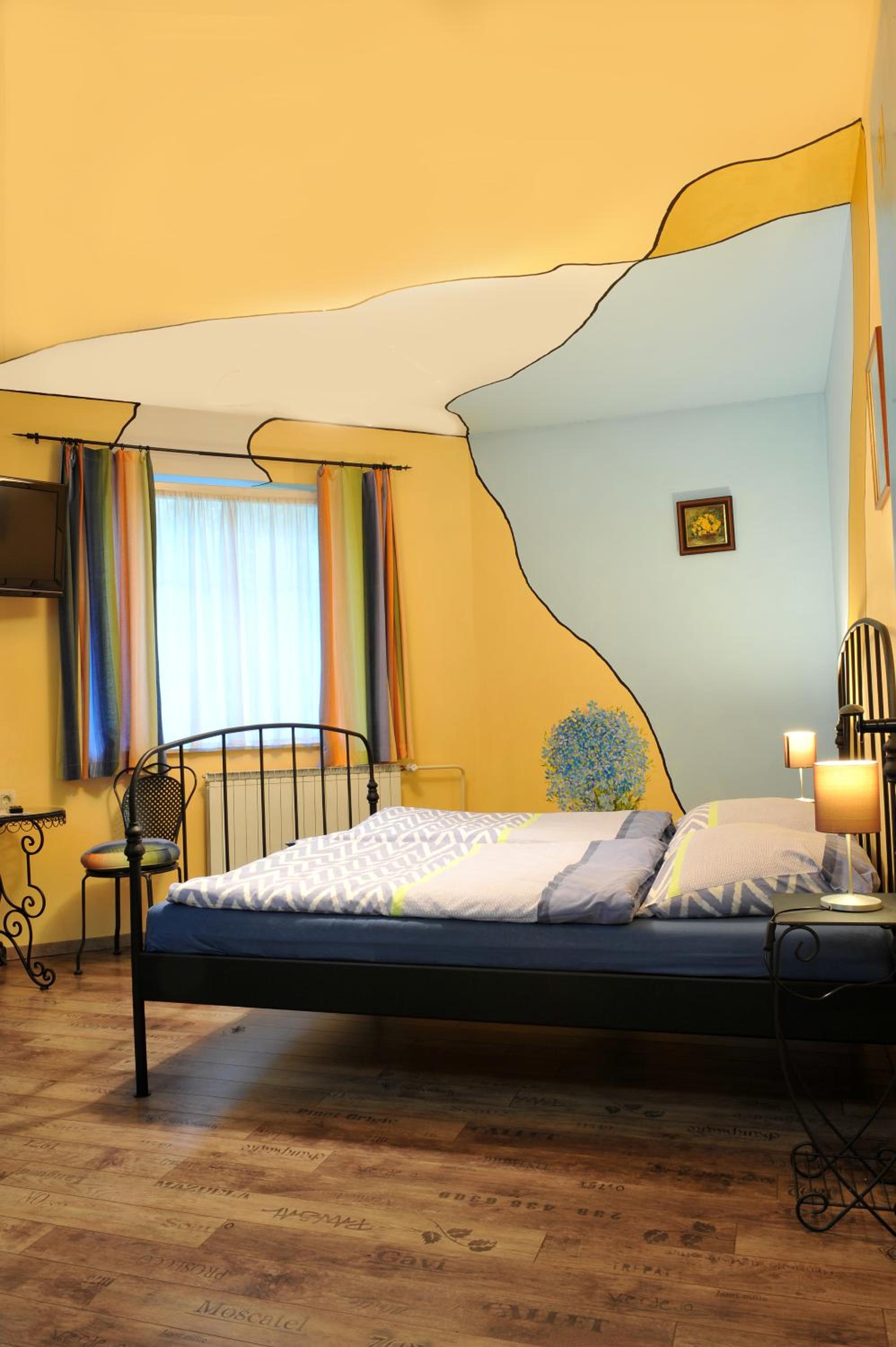 Classic Quadruple Room - Photo 1