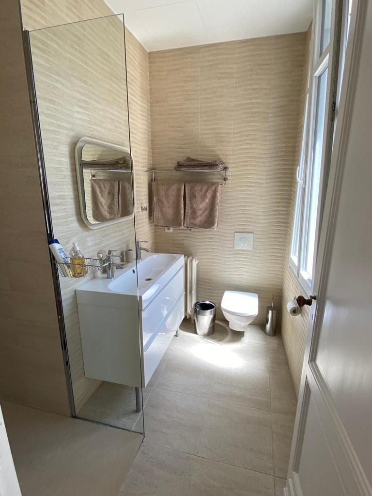 Deluxe Double Room with Balcony photo 3