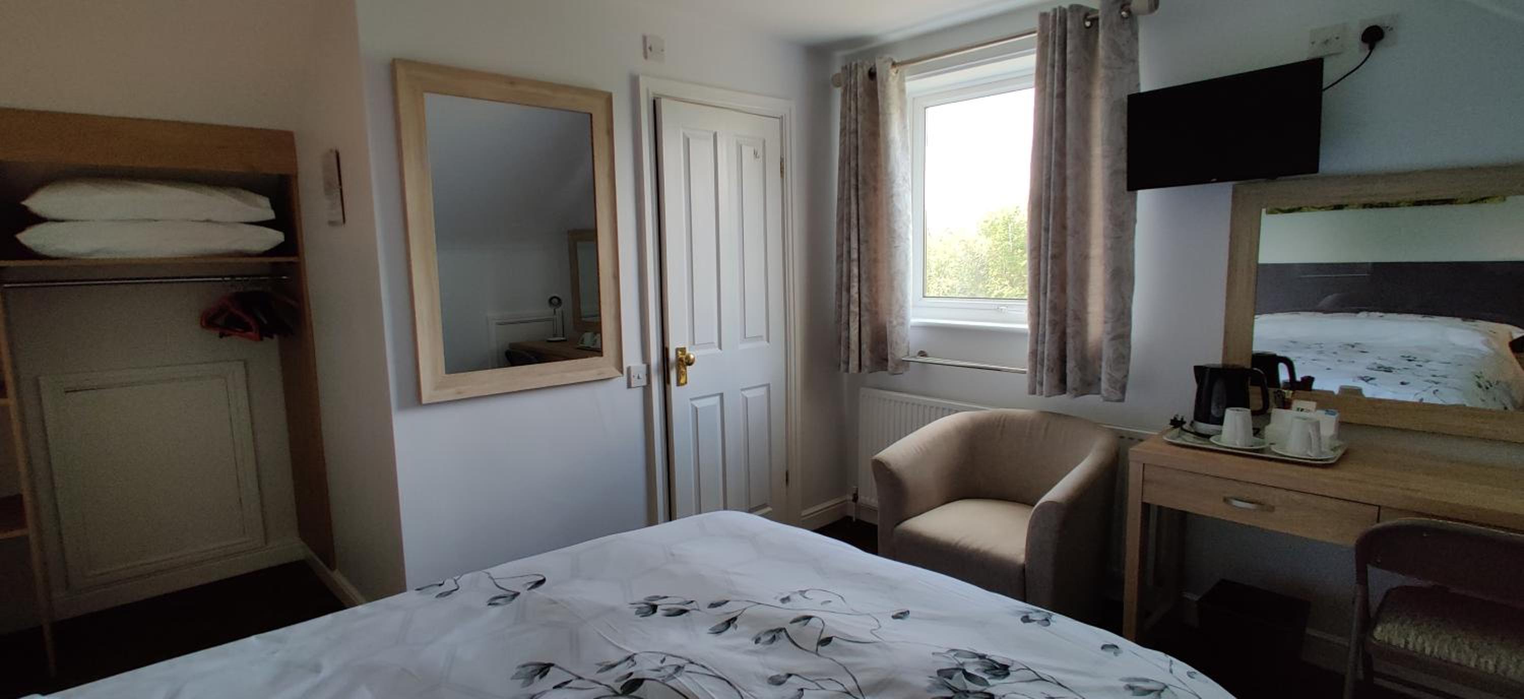 Double Room With En Suite photo 2