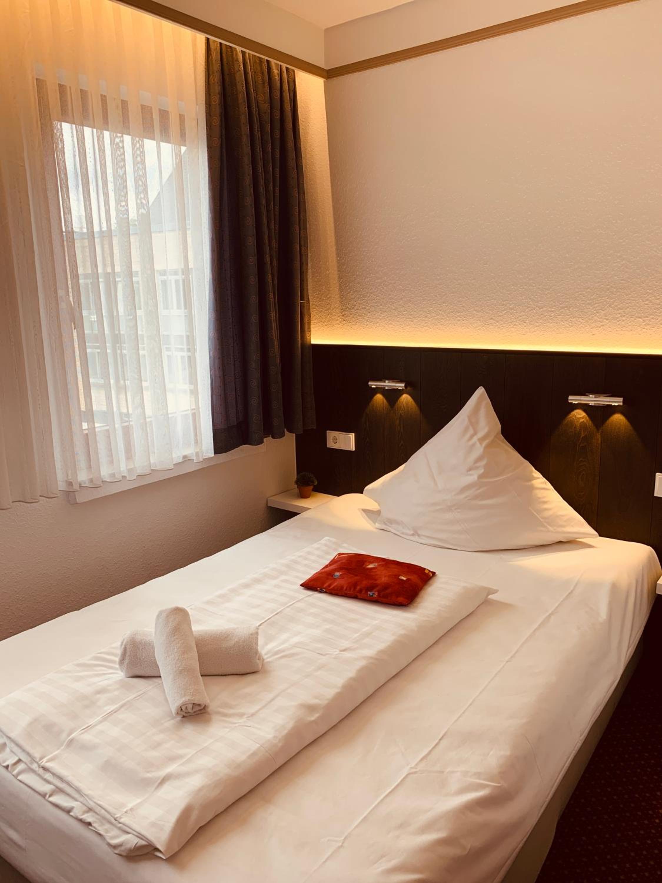 Single Room photo 2