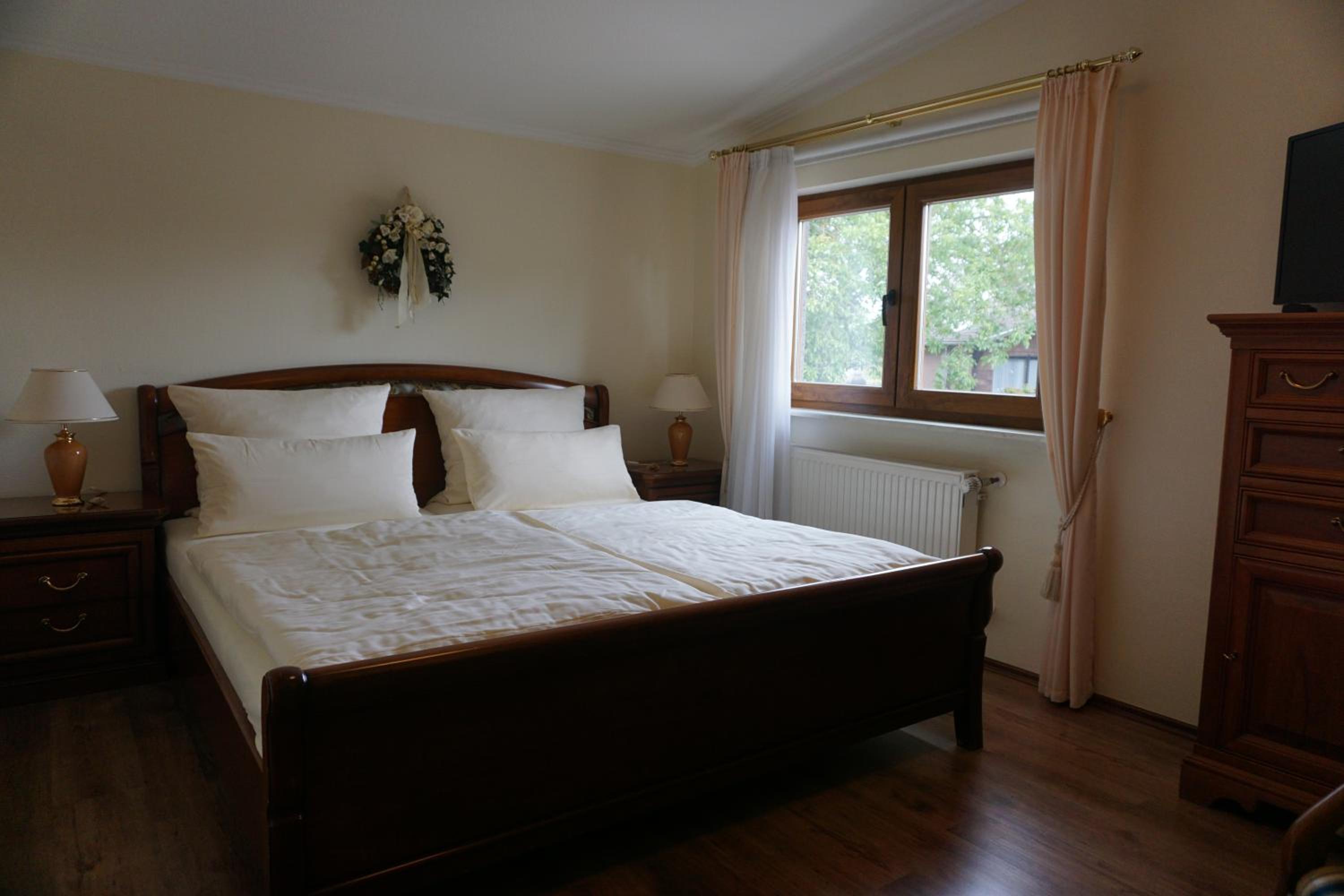 Double Room - Photo 1