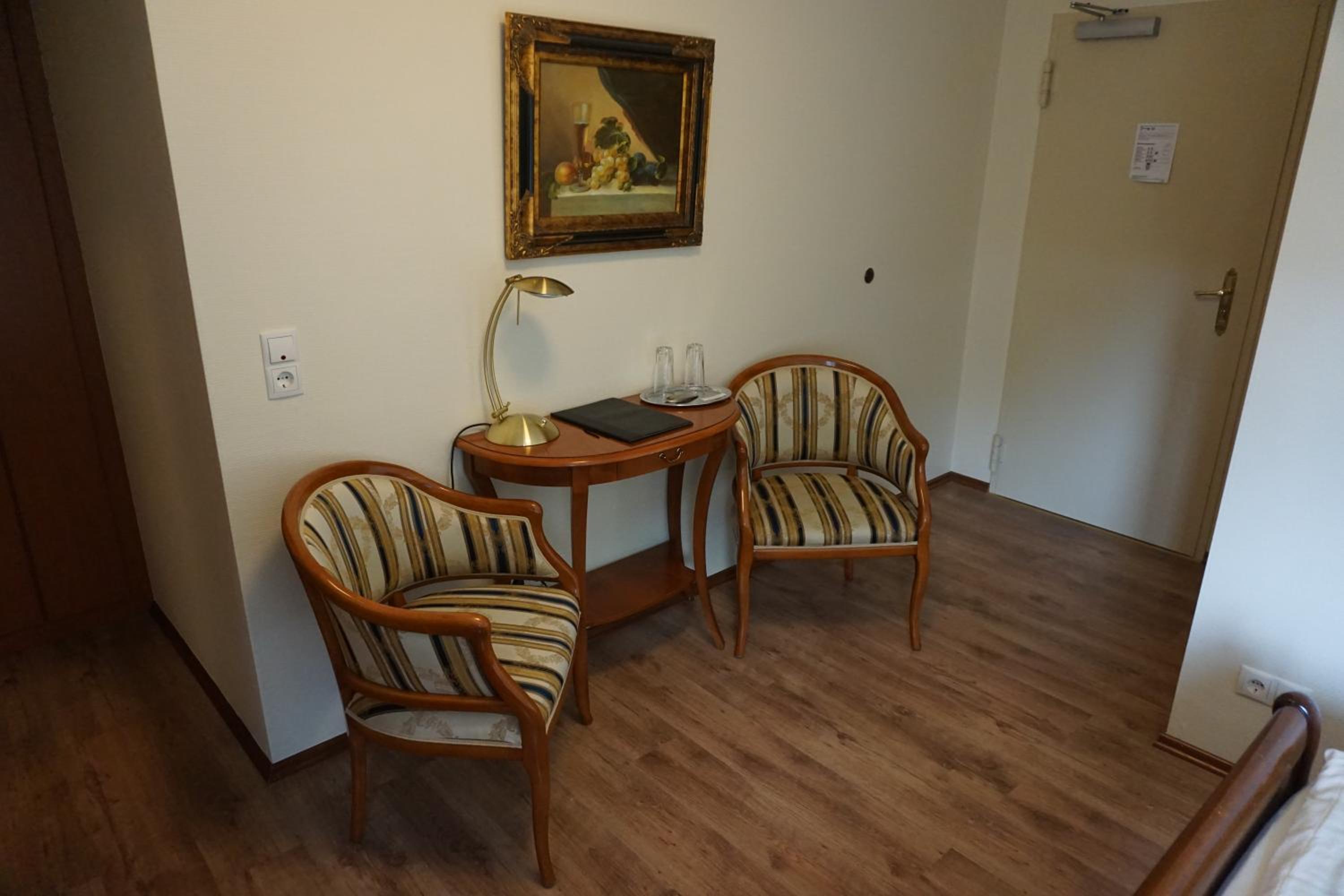 Double Room - Photo 12