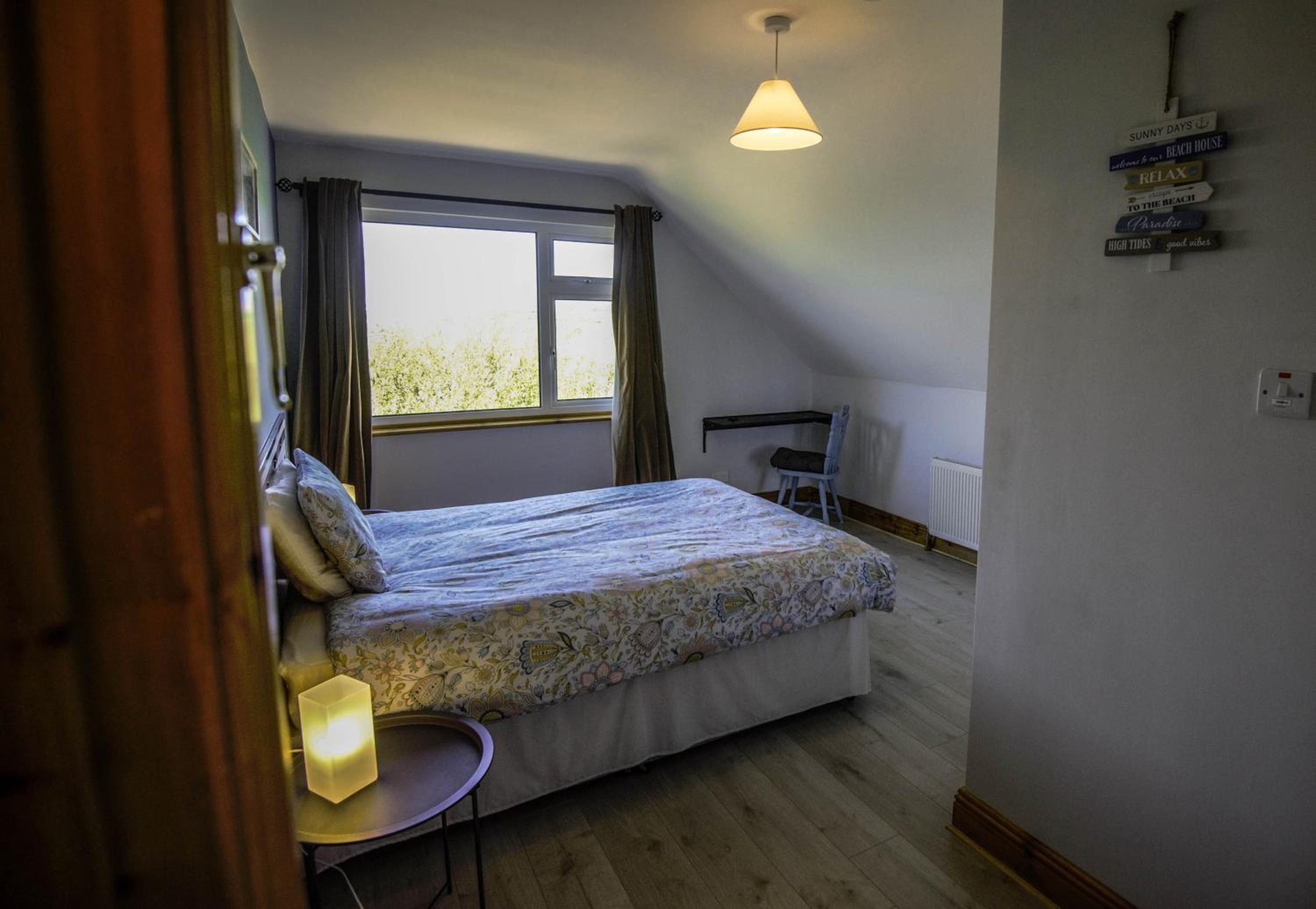 Large Single Room photo 3