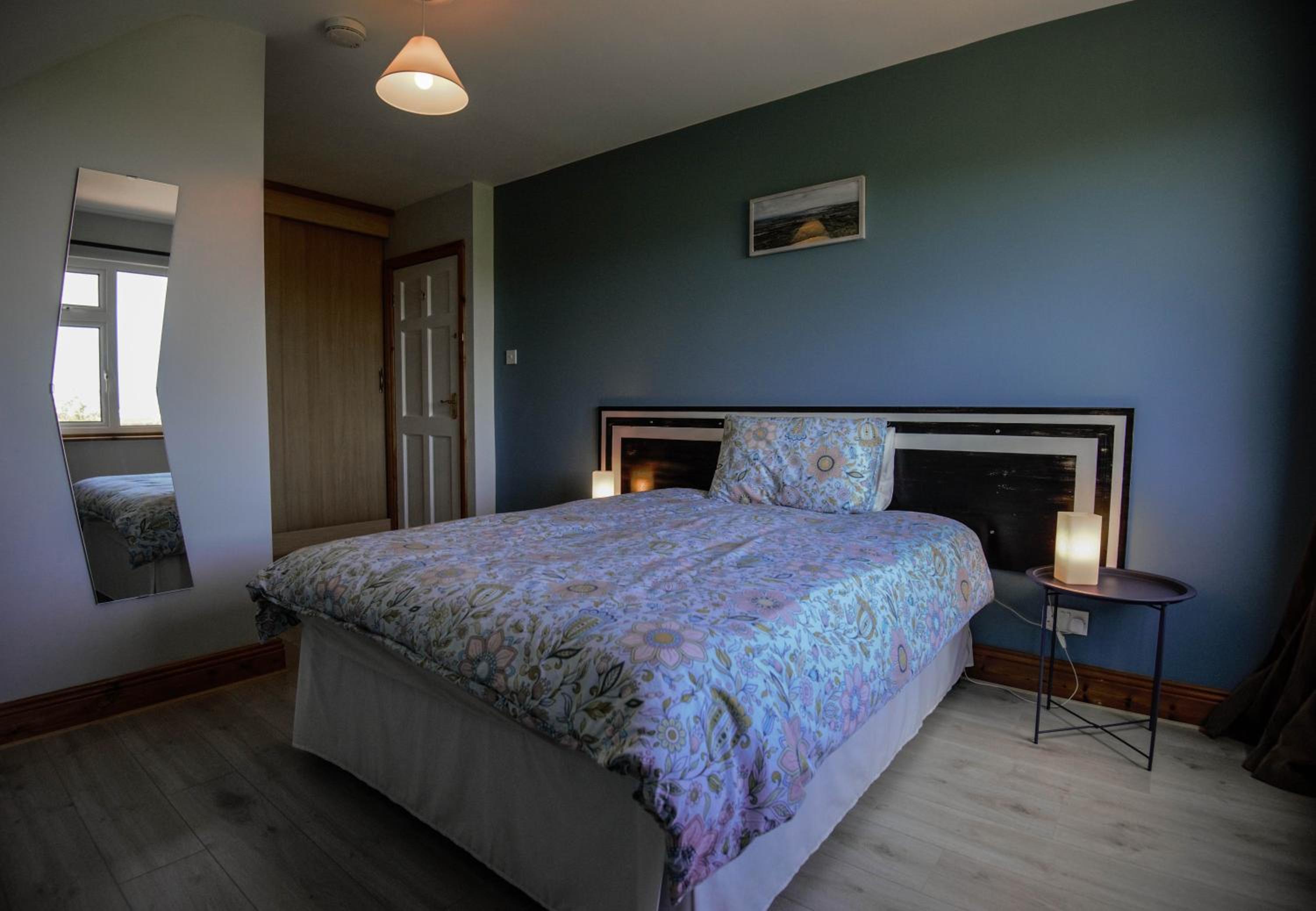 Large Single Room photo 1
