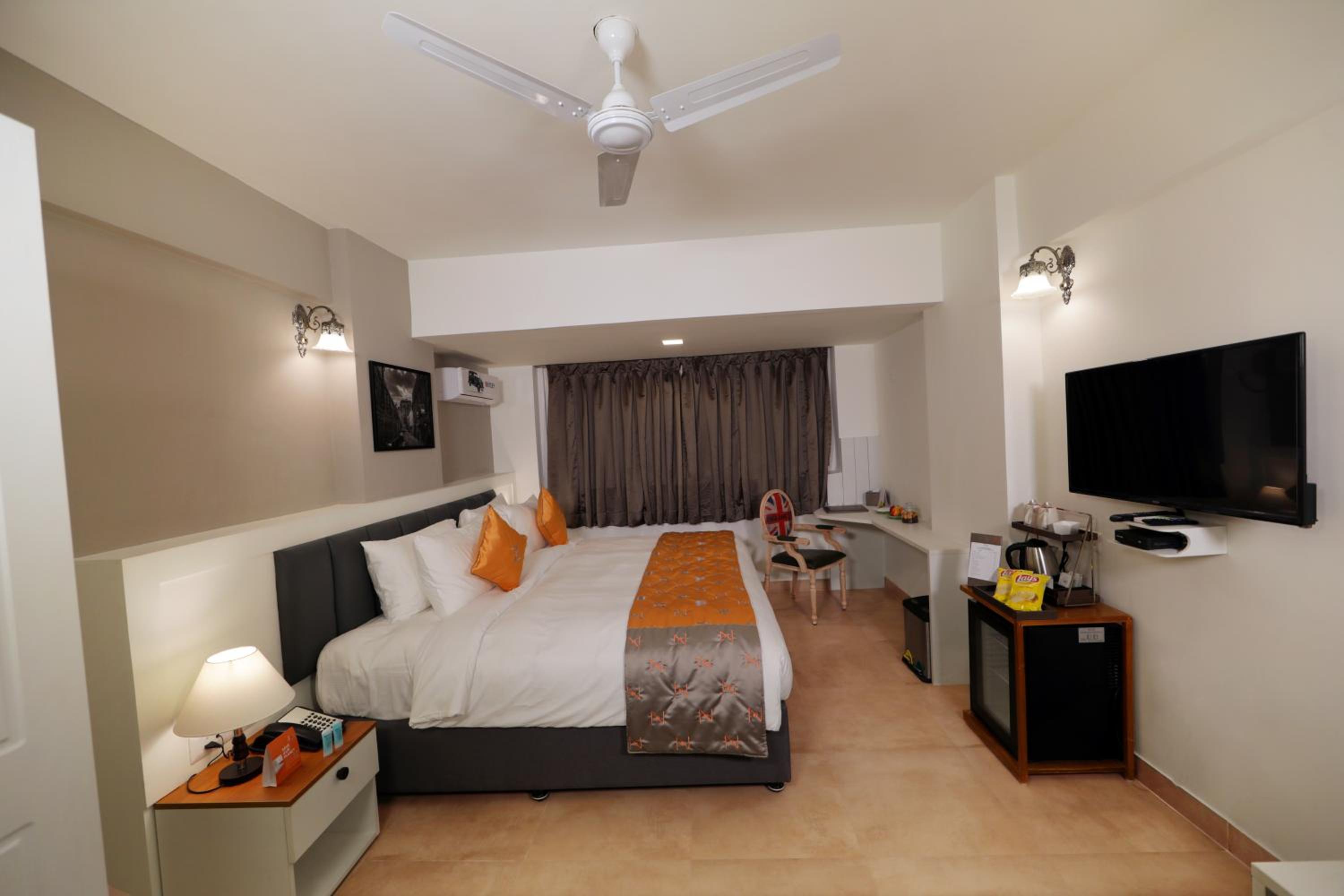 Standard Queen Room - Photo 1