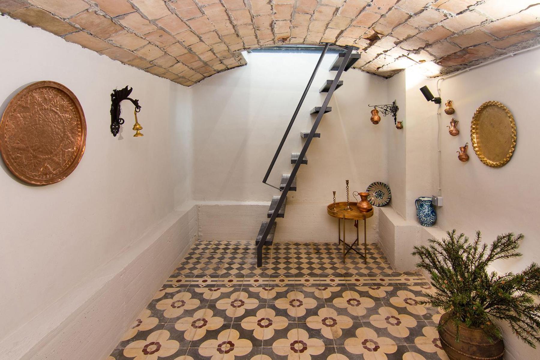 Two-Bedroom Apartment - Photo 10